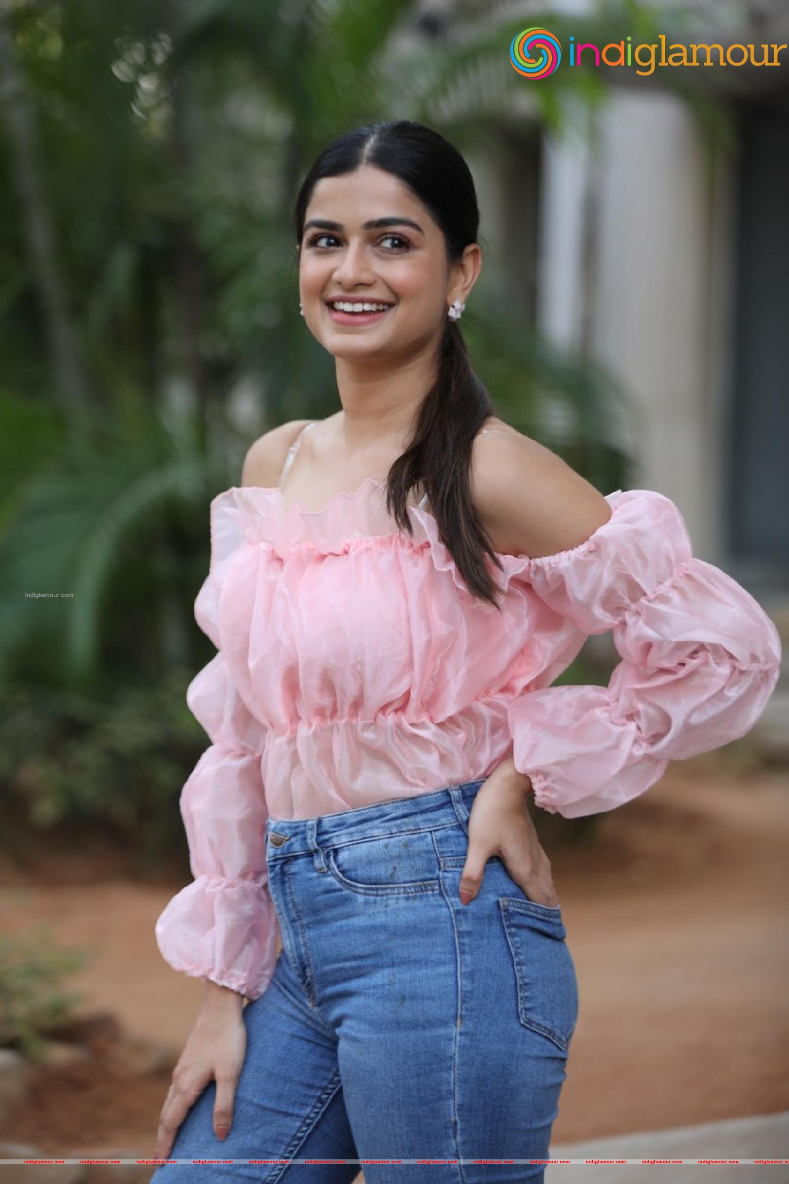 Hemal Ingle Actress hd photo