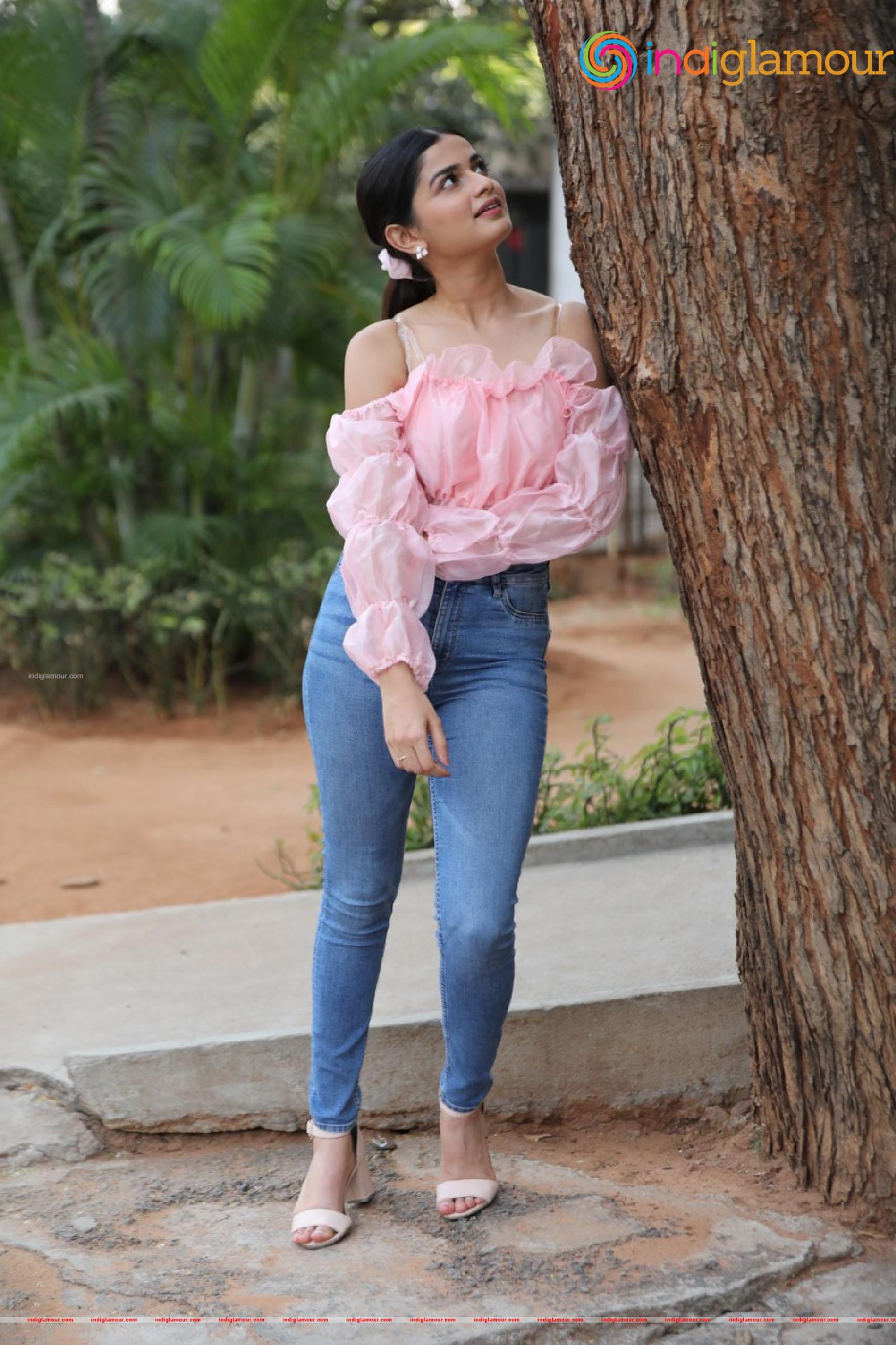 Hemal Ingle Actress hd photo