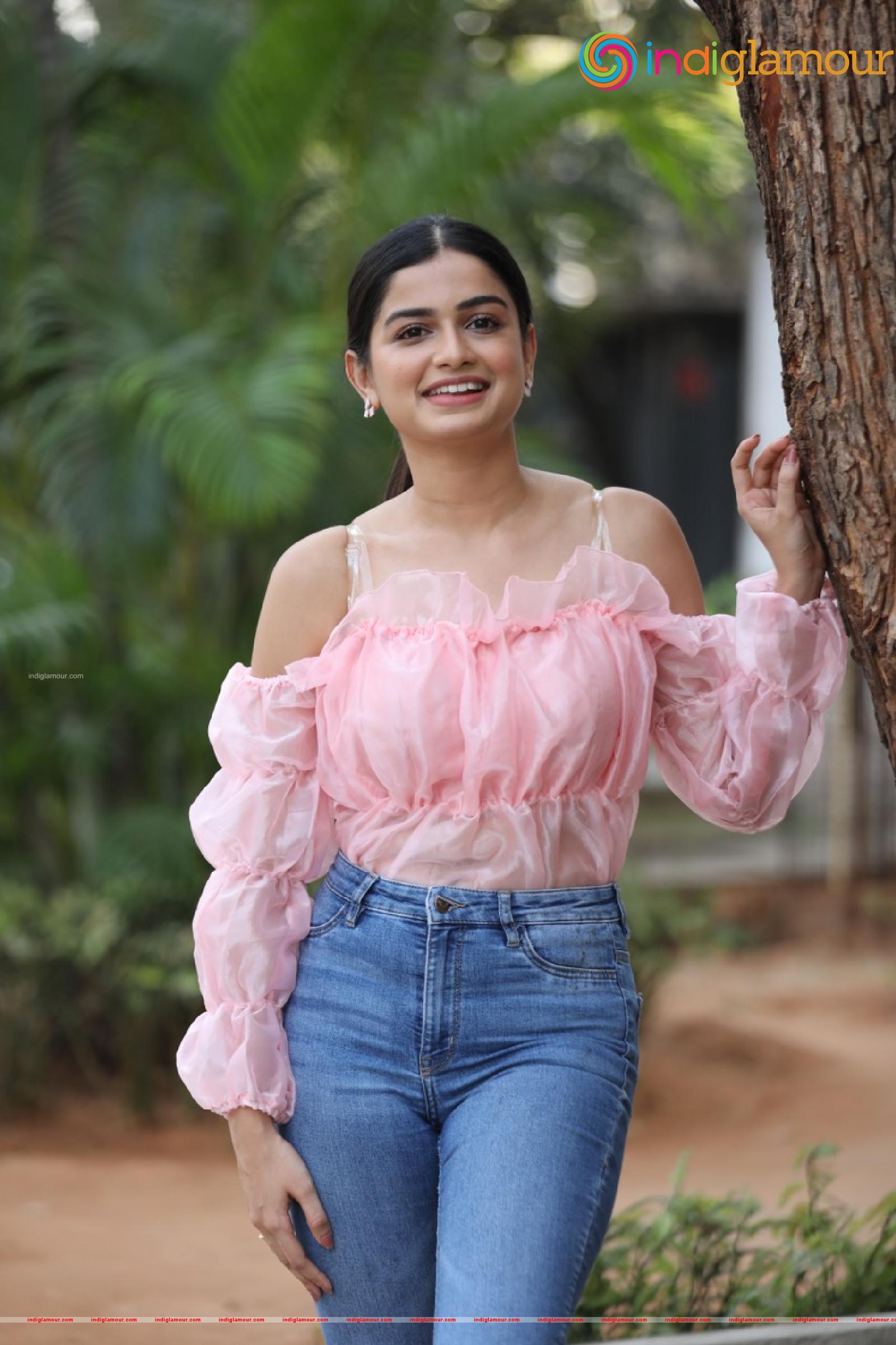 Hemal Ingle Actress hd photo
