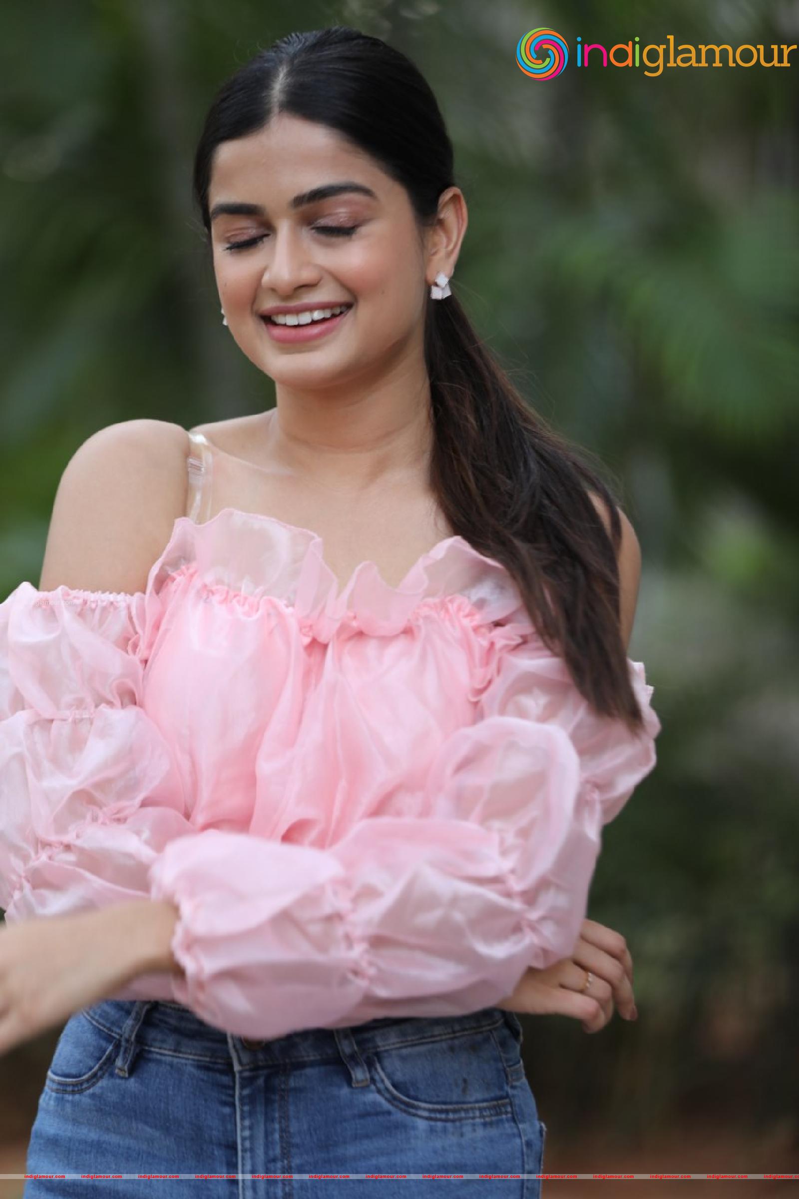 Hemal Ingle Actress hd photo