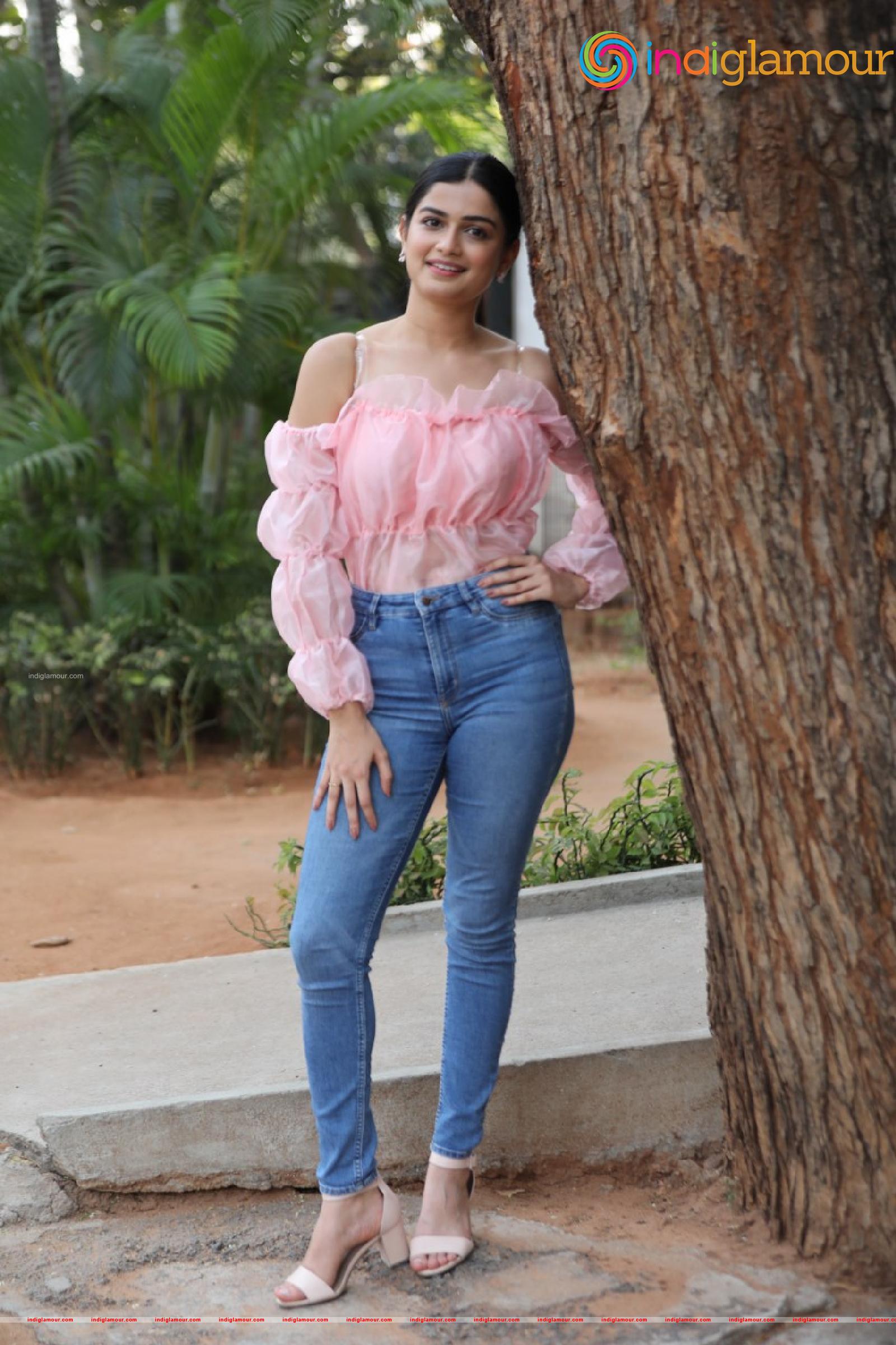 Hemal Ingle Actress hd photo