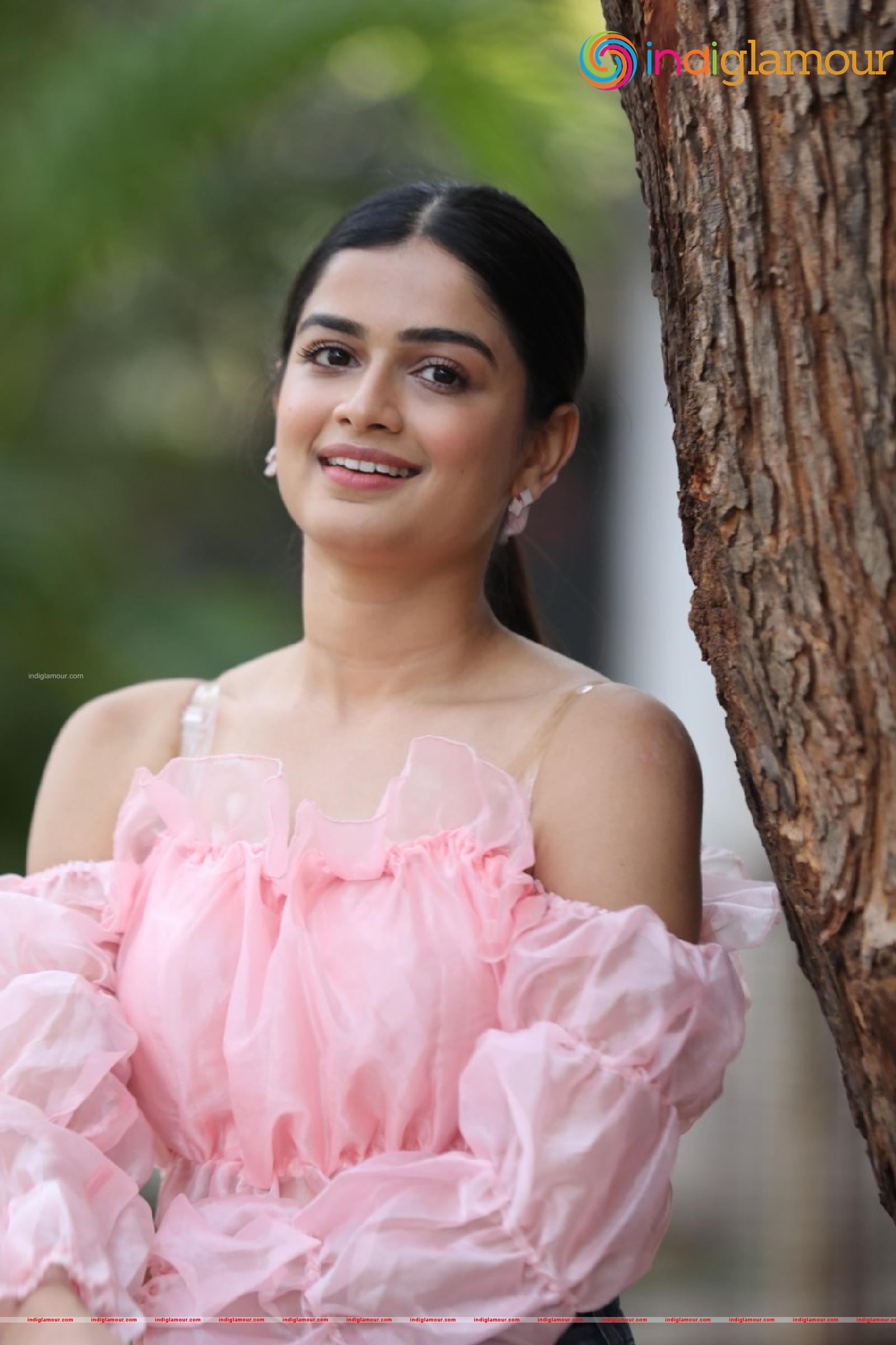 Hemal Ingle Actress hd photo