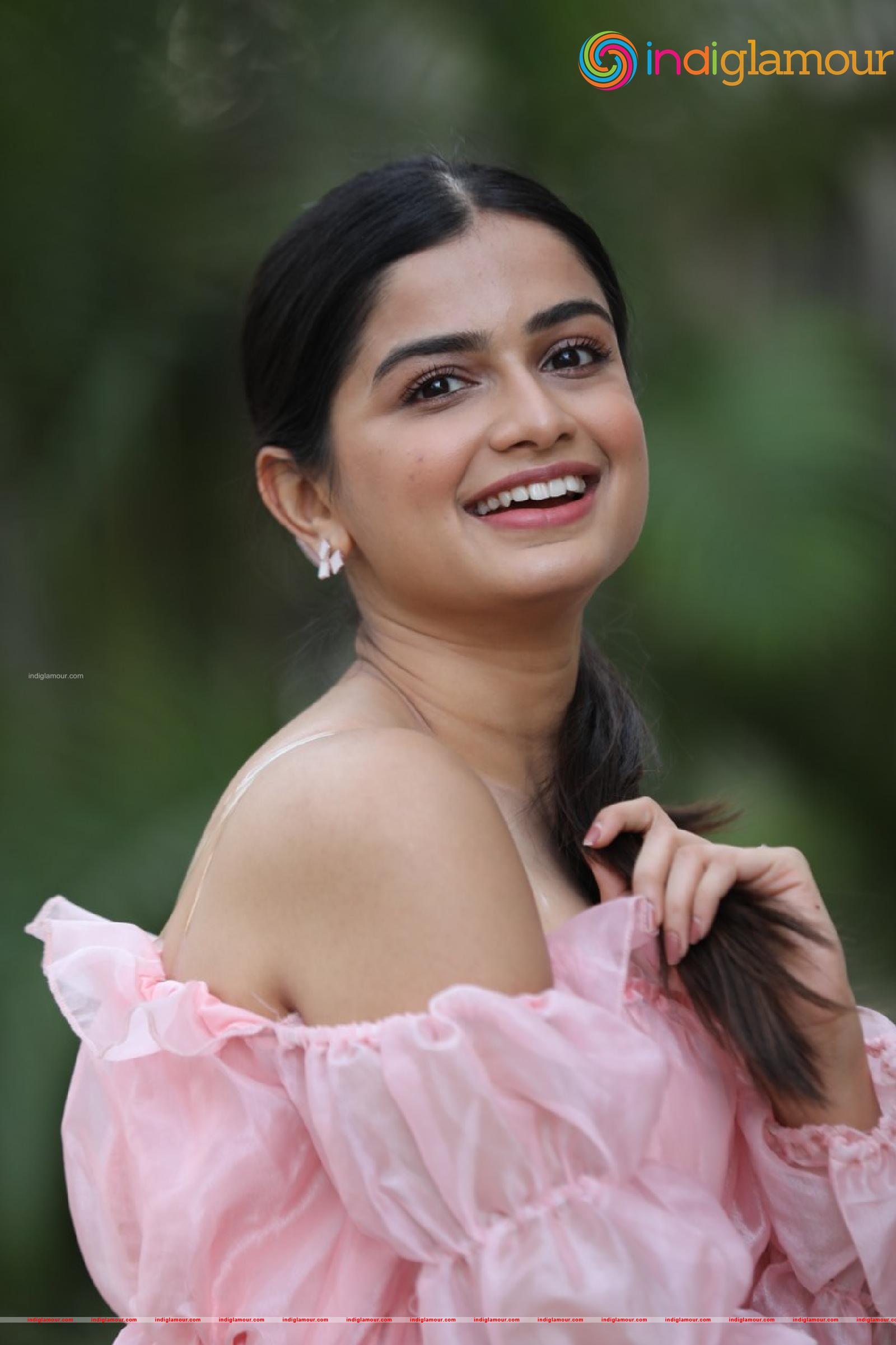 Hemal Ingle Actress hd photo