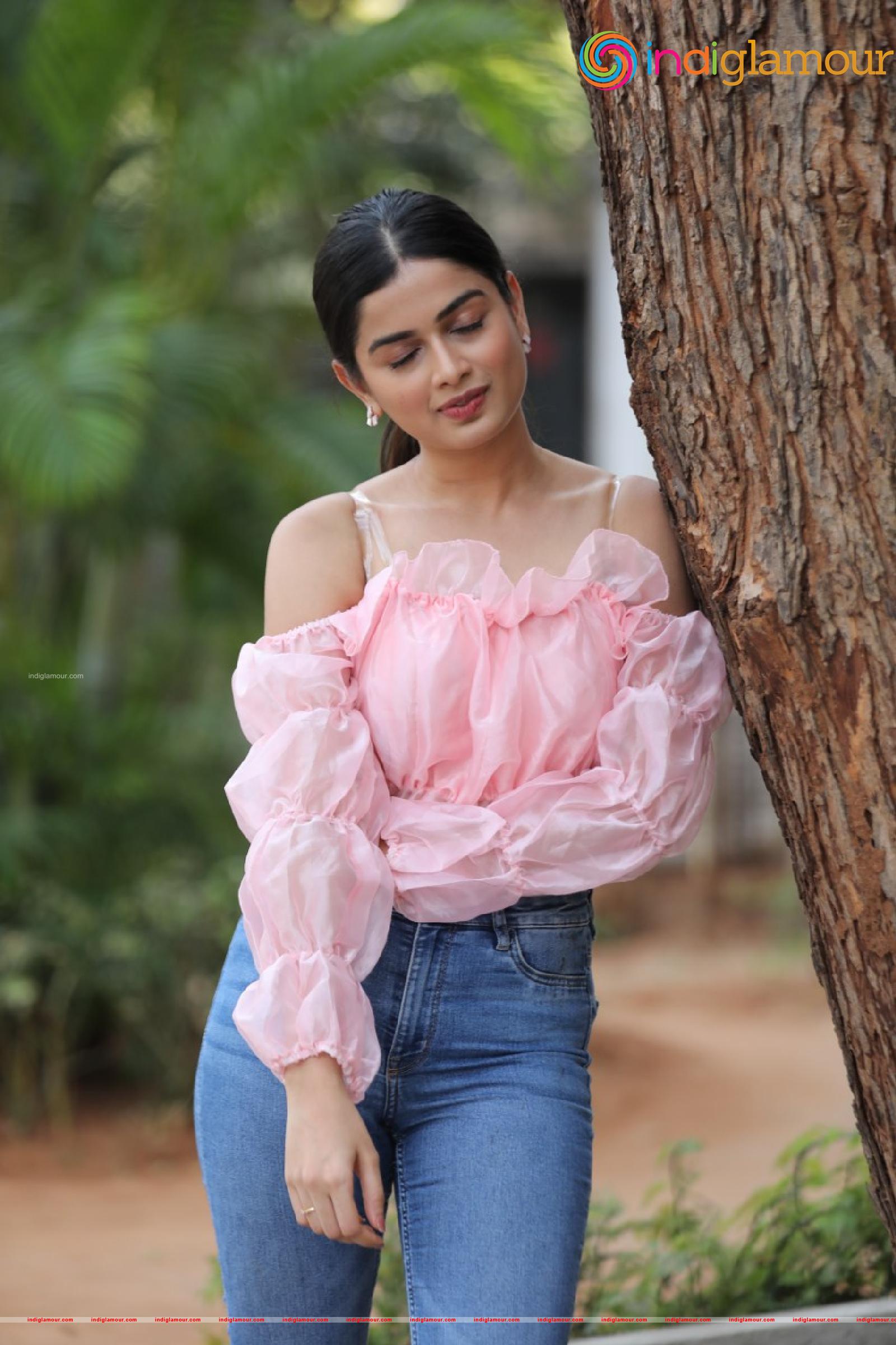 Hemal Ingle Actress hd photo