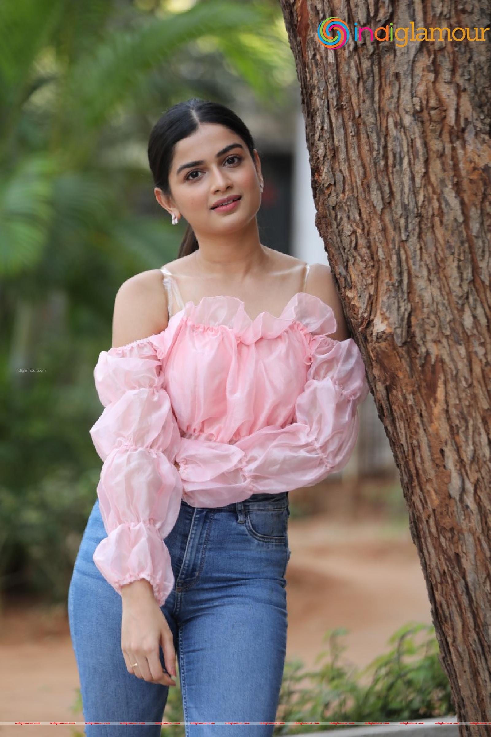Hemal Ingle Actress hd photo