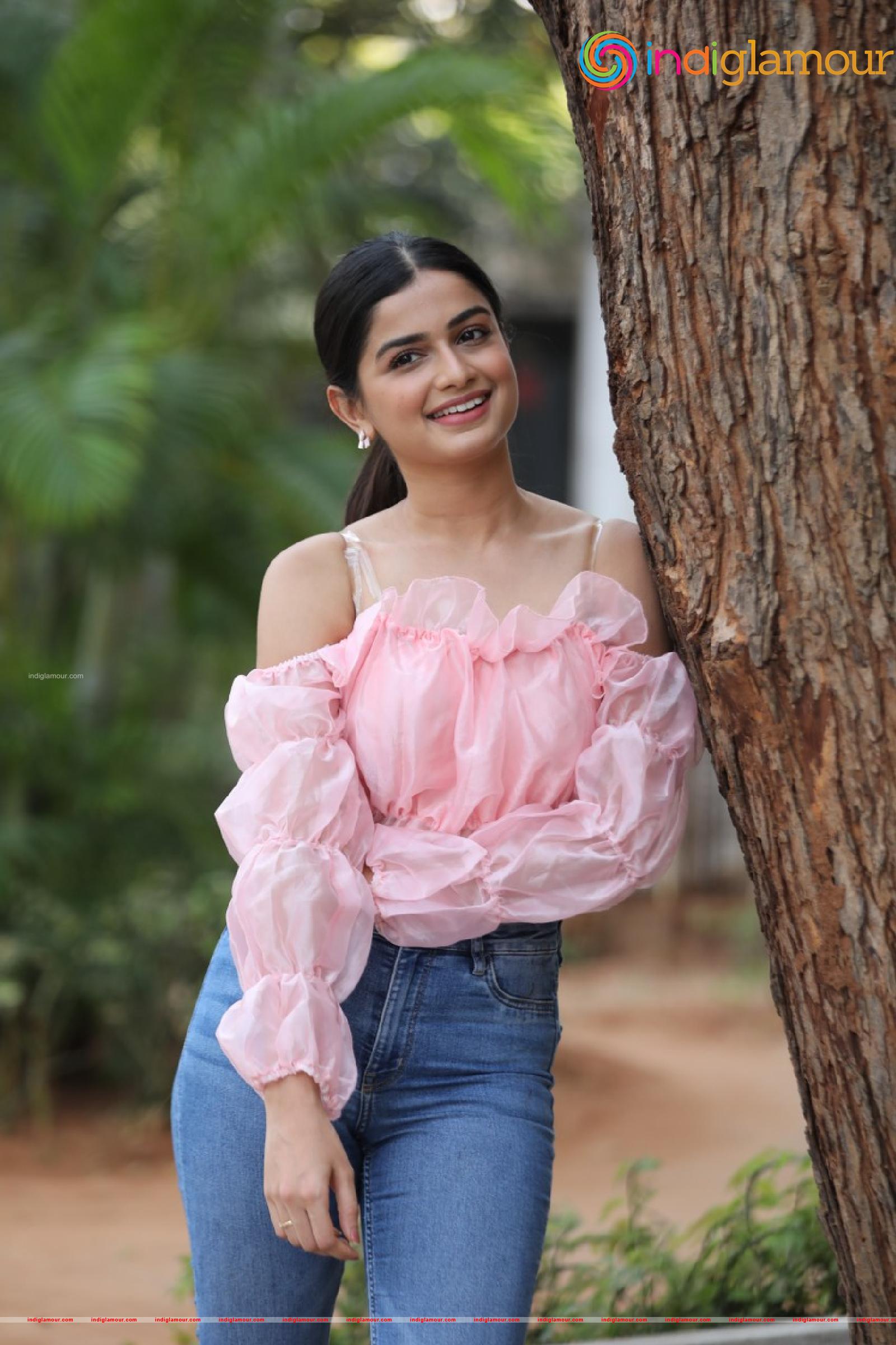 Hemal Ingle Actress hd photo