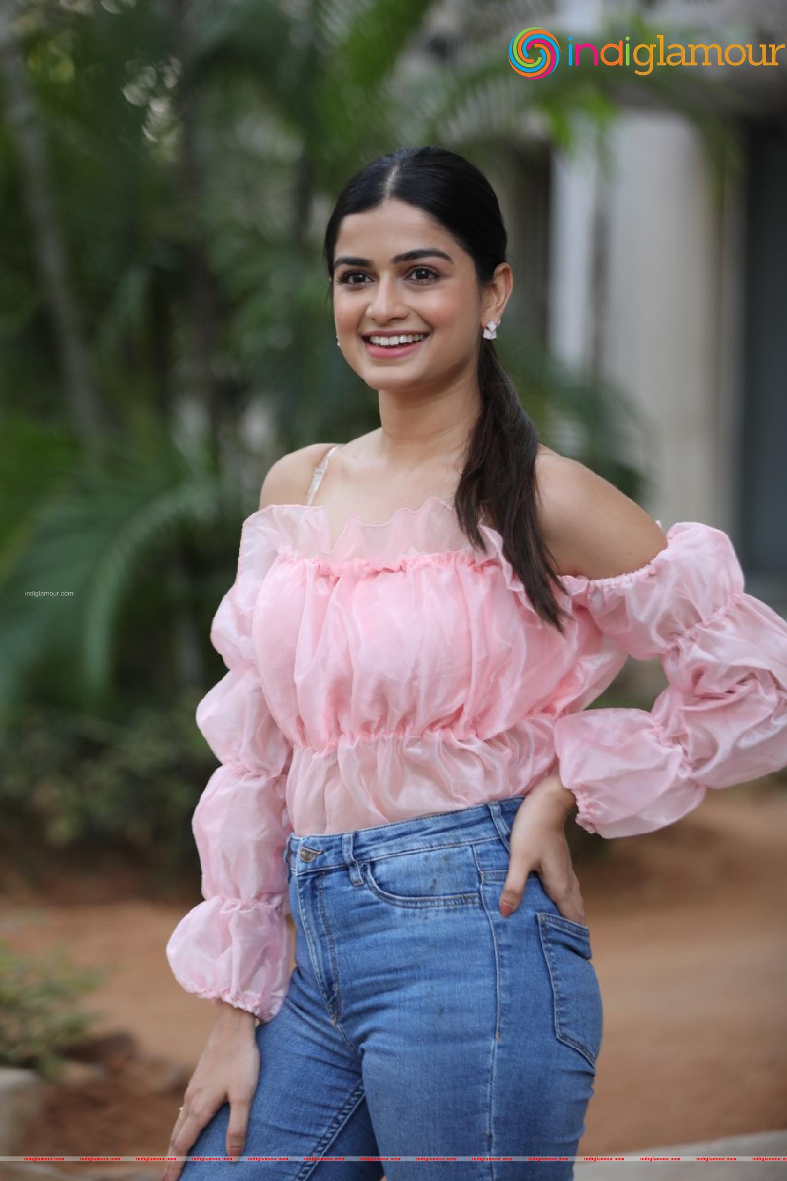 Hemal Ingle Actress hd photo