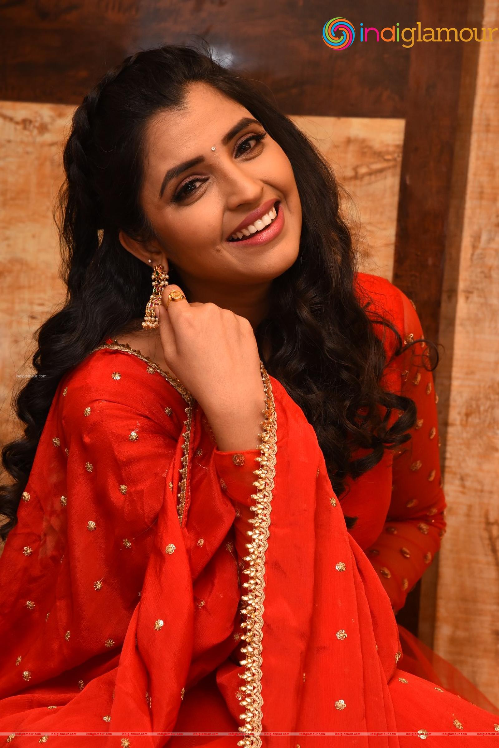 Syamala Actress hd photo