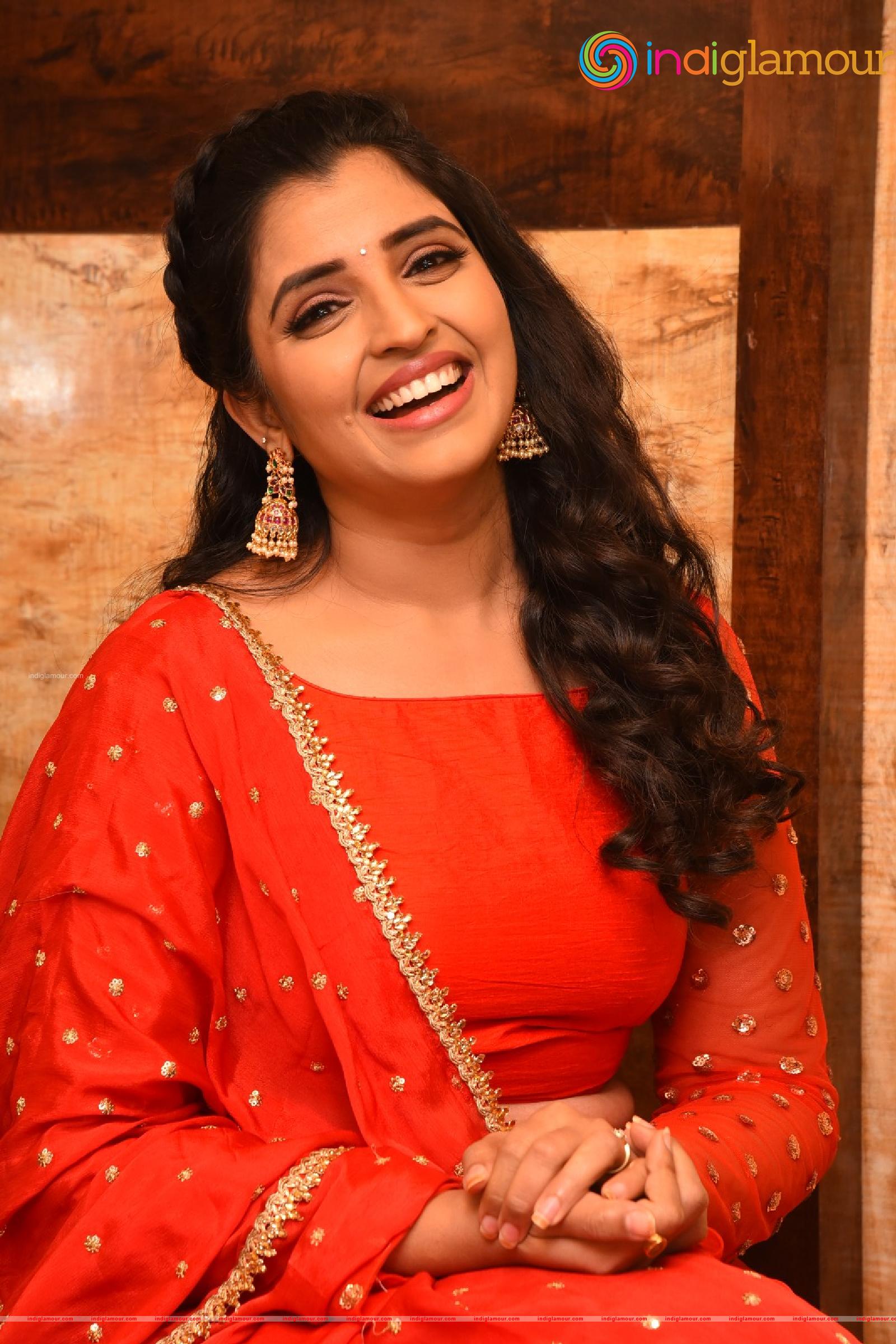 Syamala Actress hd photo