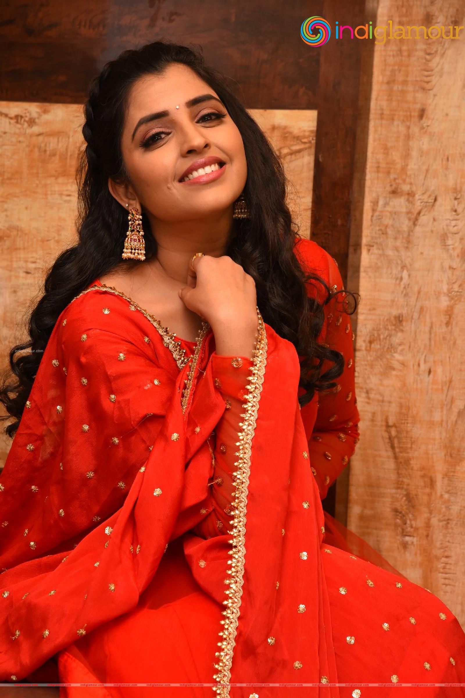 Syamala Actress hd photo