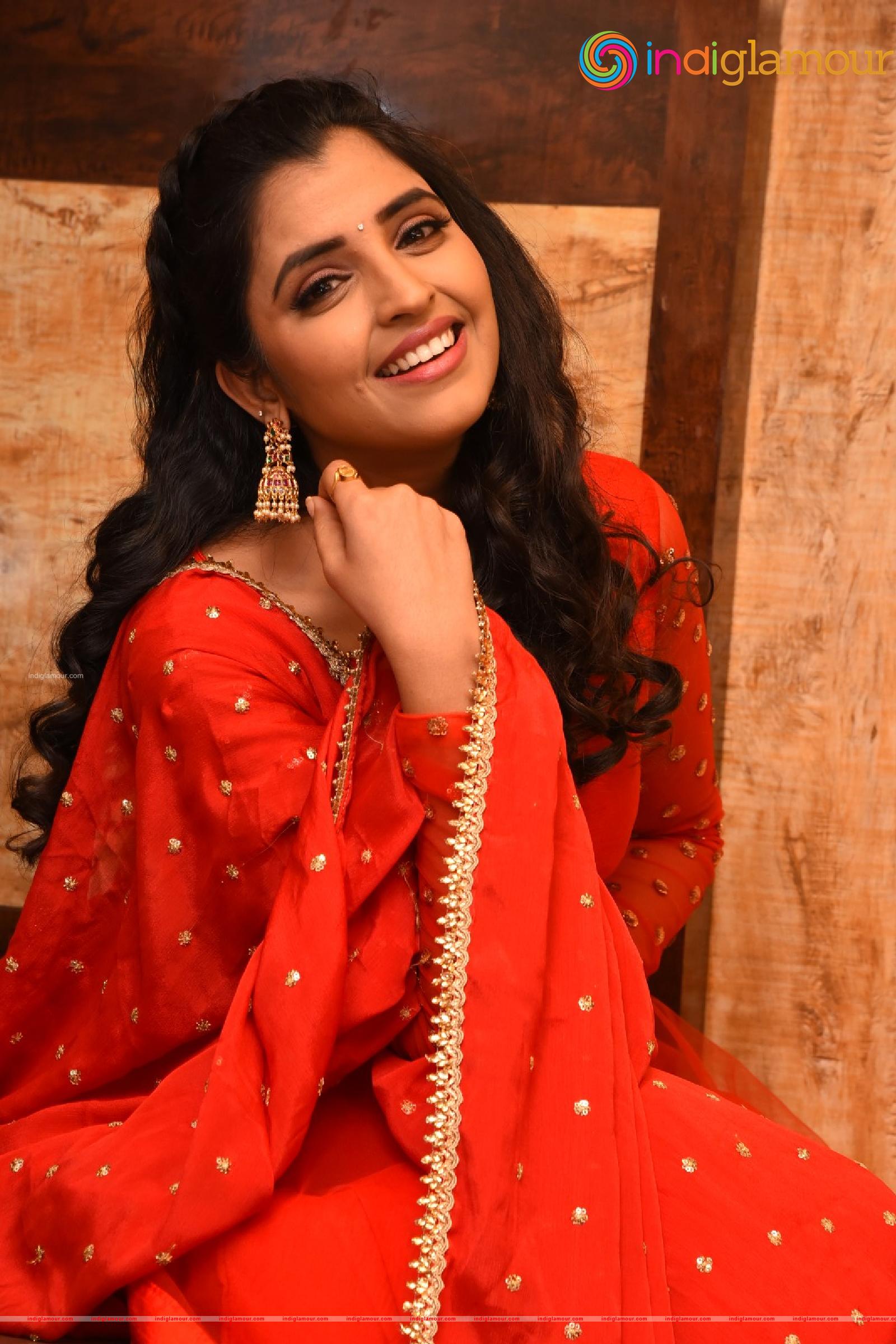 Syamala Actress hd photo