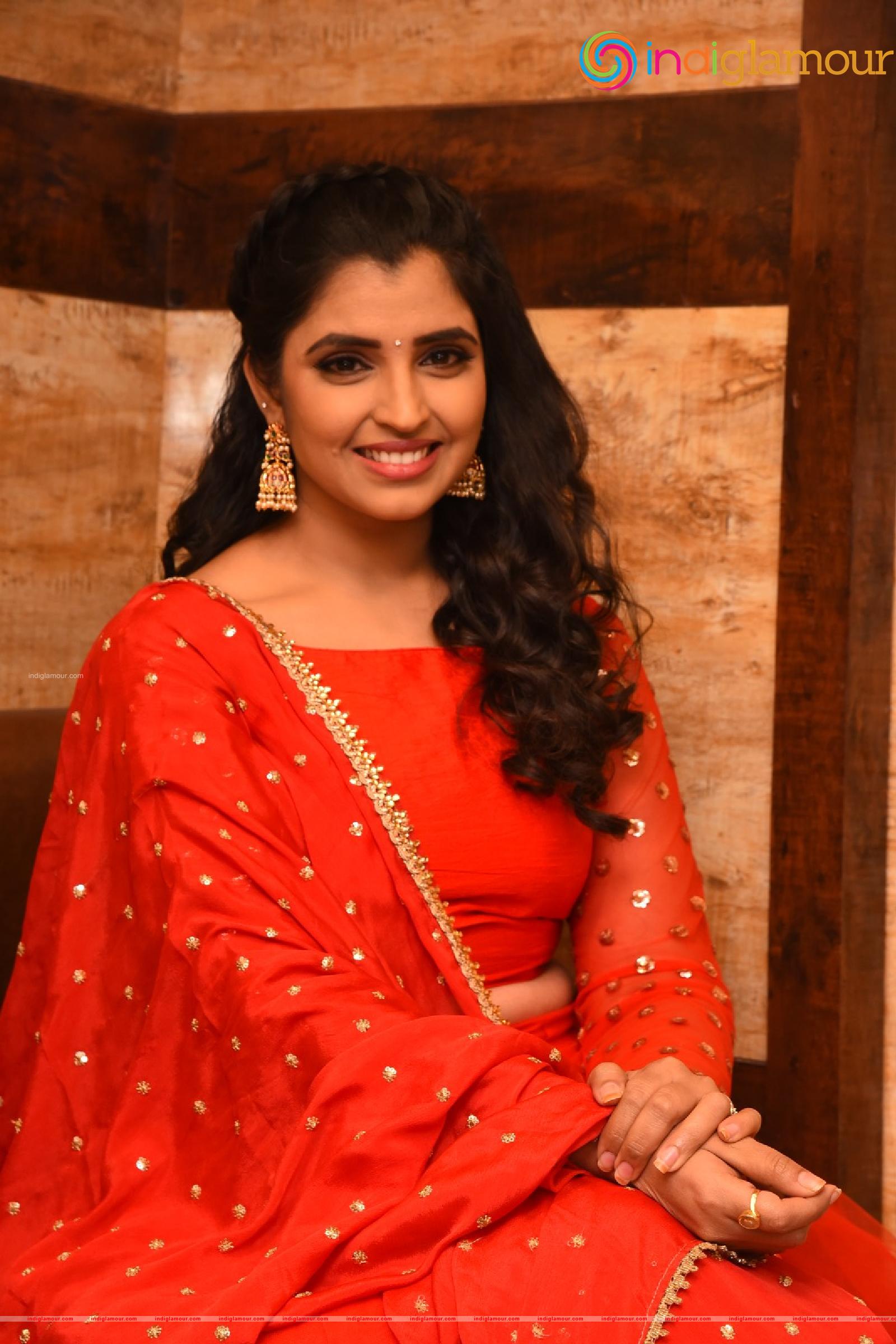 Syamala Actress hd photo