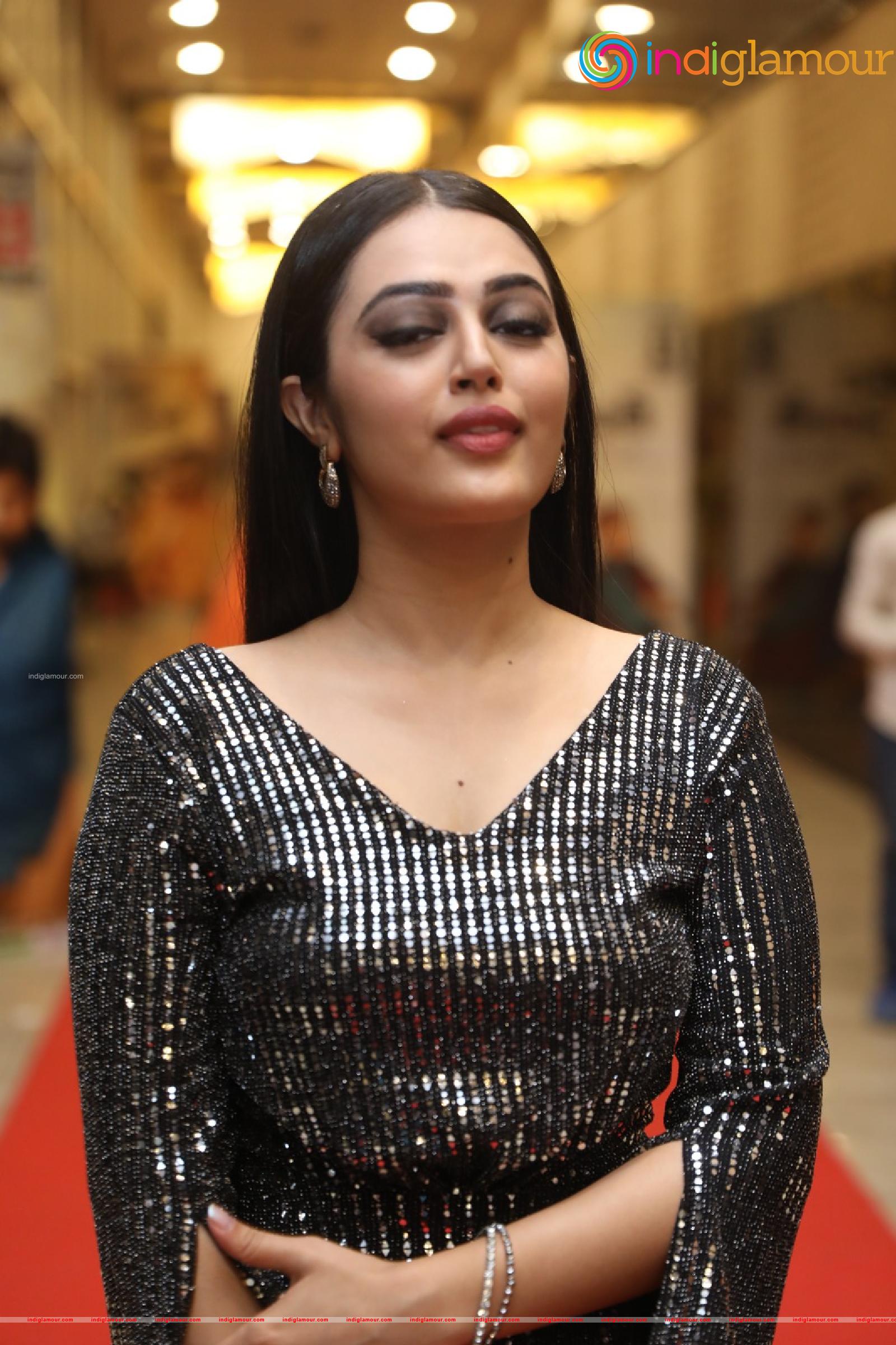 Lovely Singh Actress hd photo