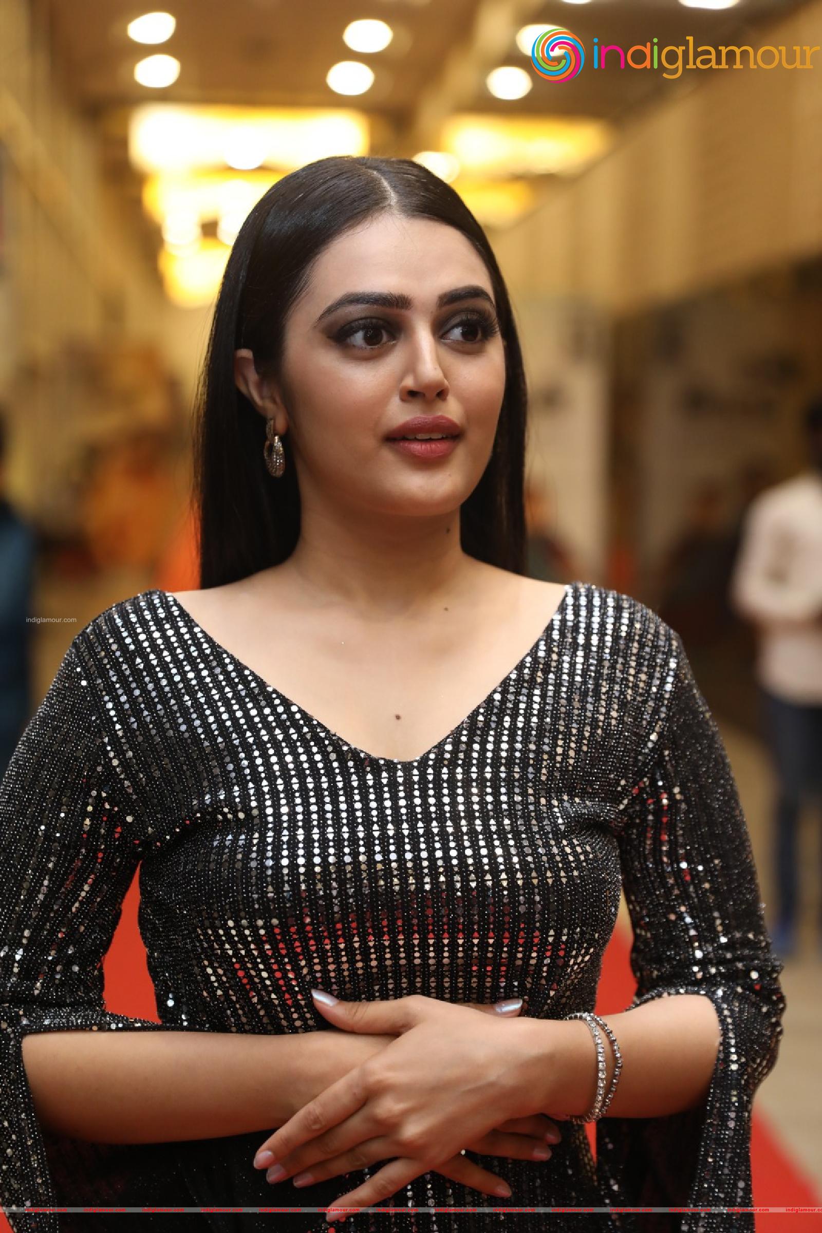 Lovely Singh Actress hd photo