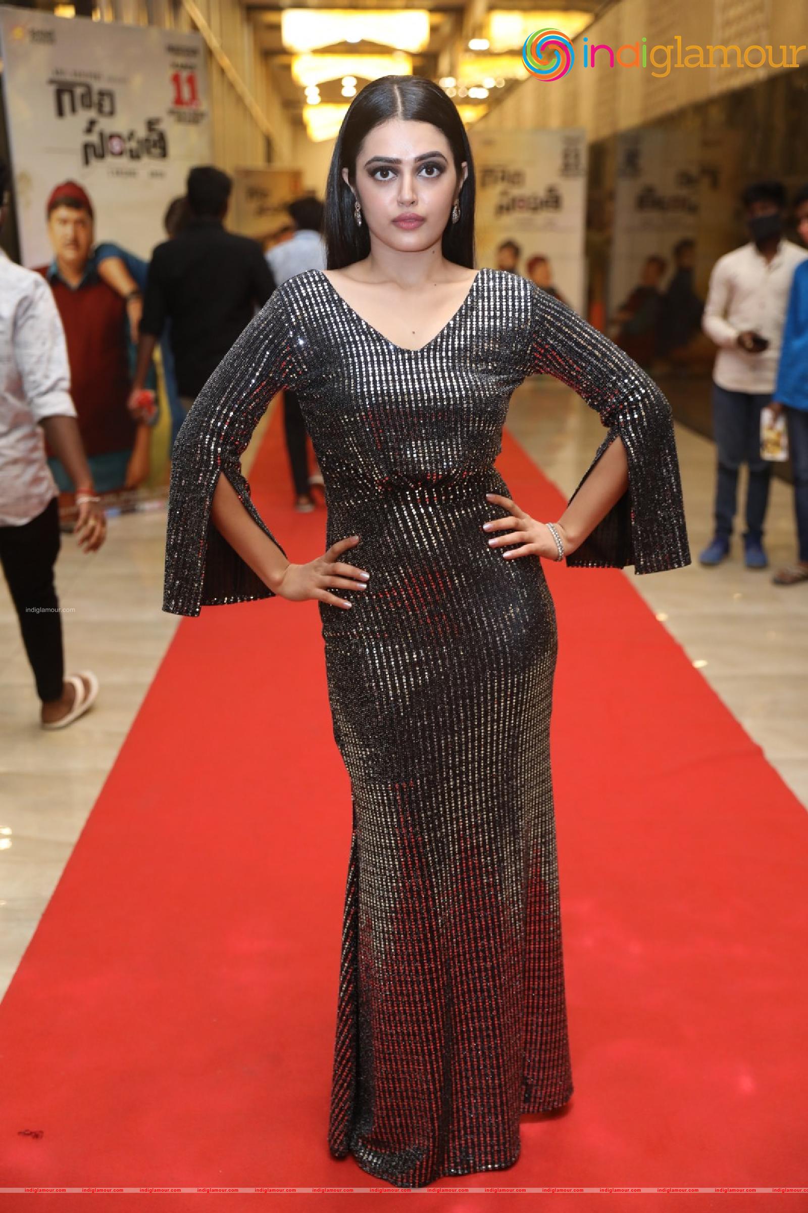 Lovely Singh Actress hd photo