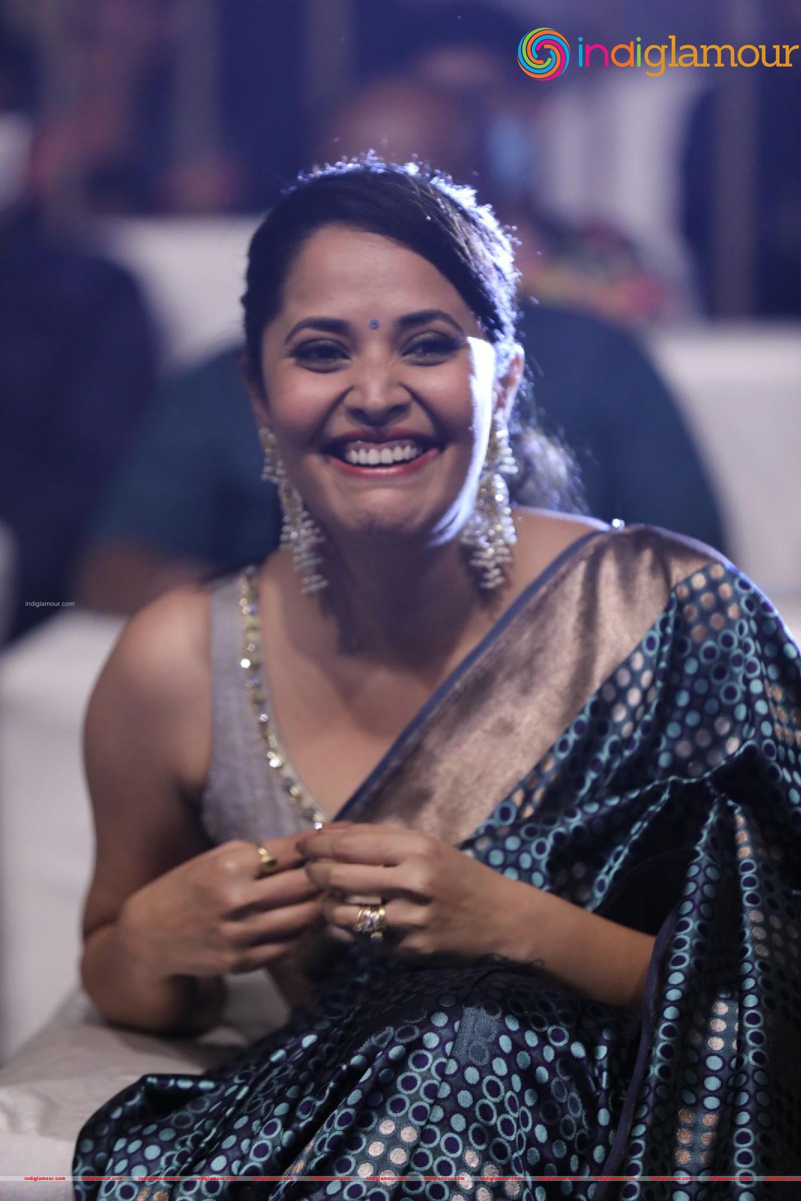 Anasuya Bharadwaj Actress hd photo