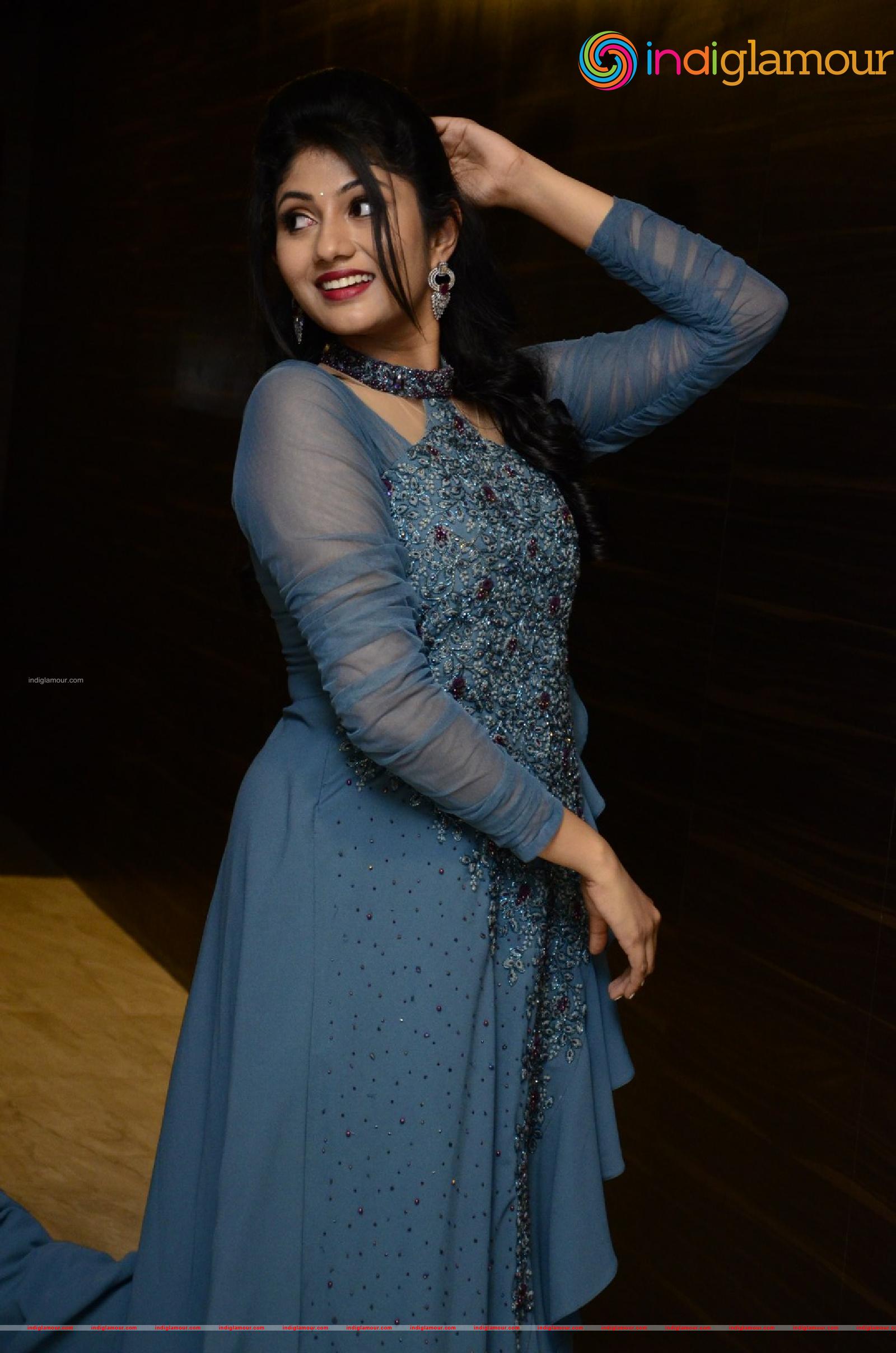 Drishya Raghunath Actress hd photo
