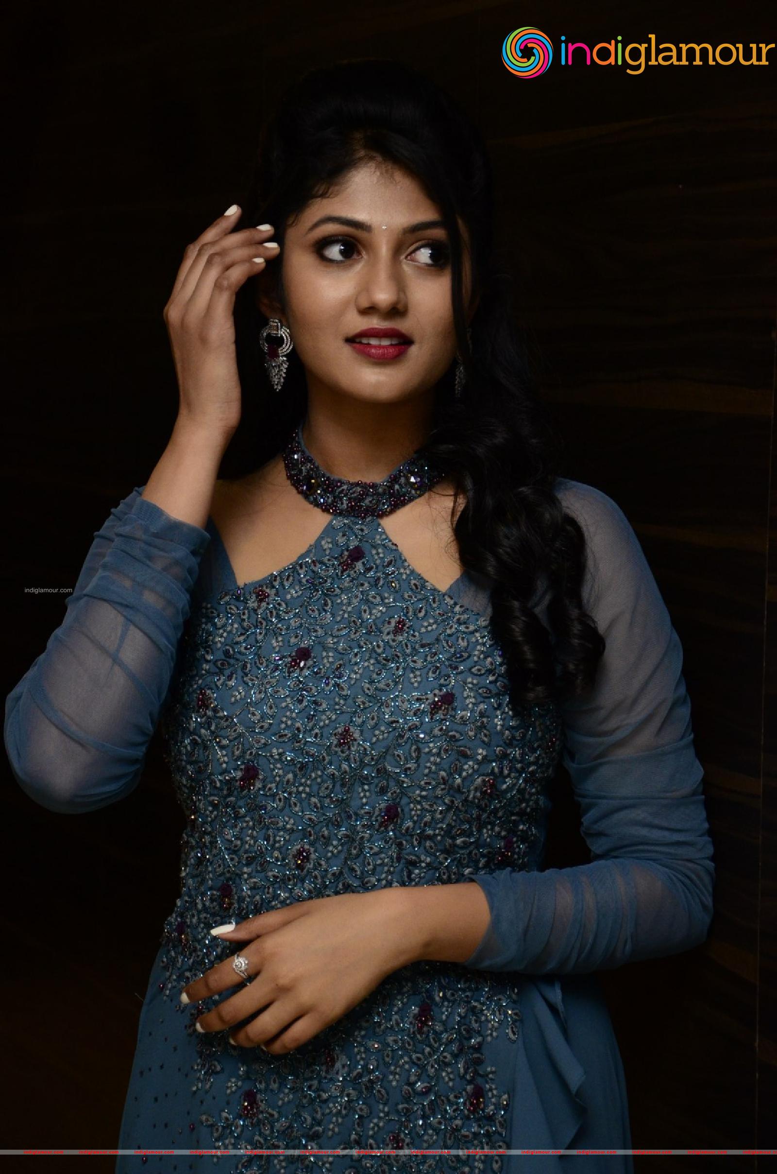 Drishya Raghunath Actress hd photo