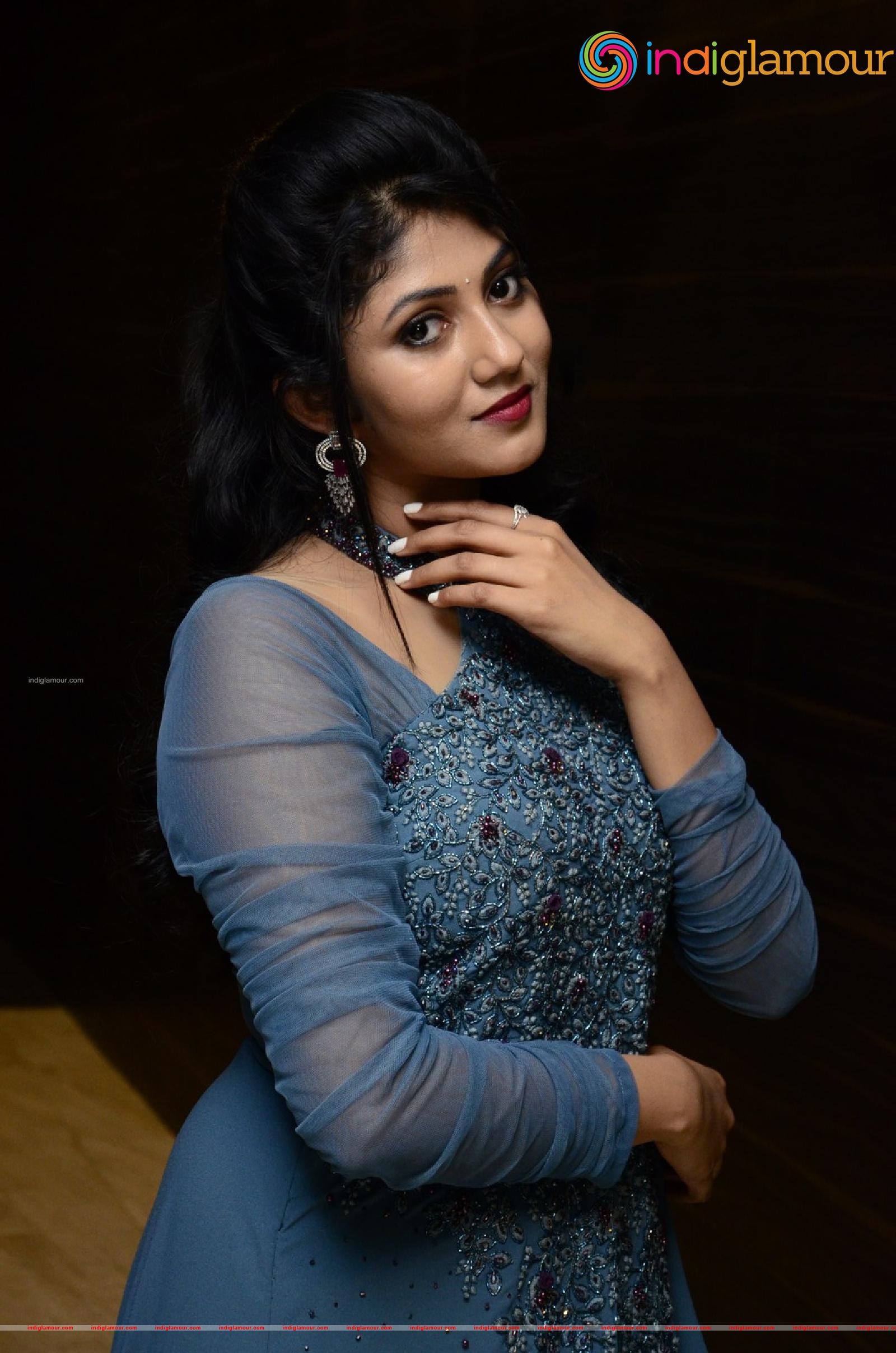 Drishya Raghunath Actress hd photo