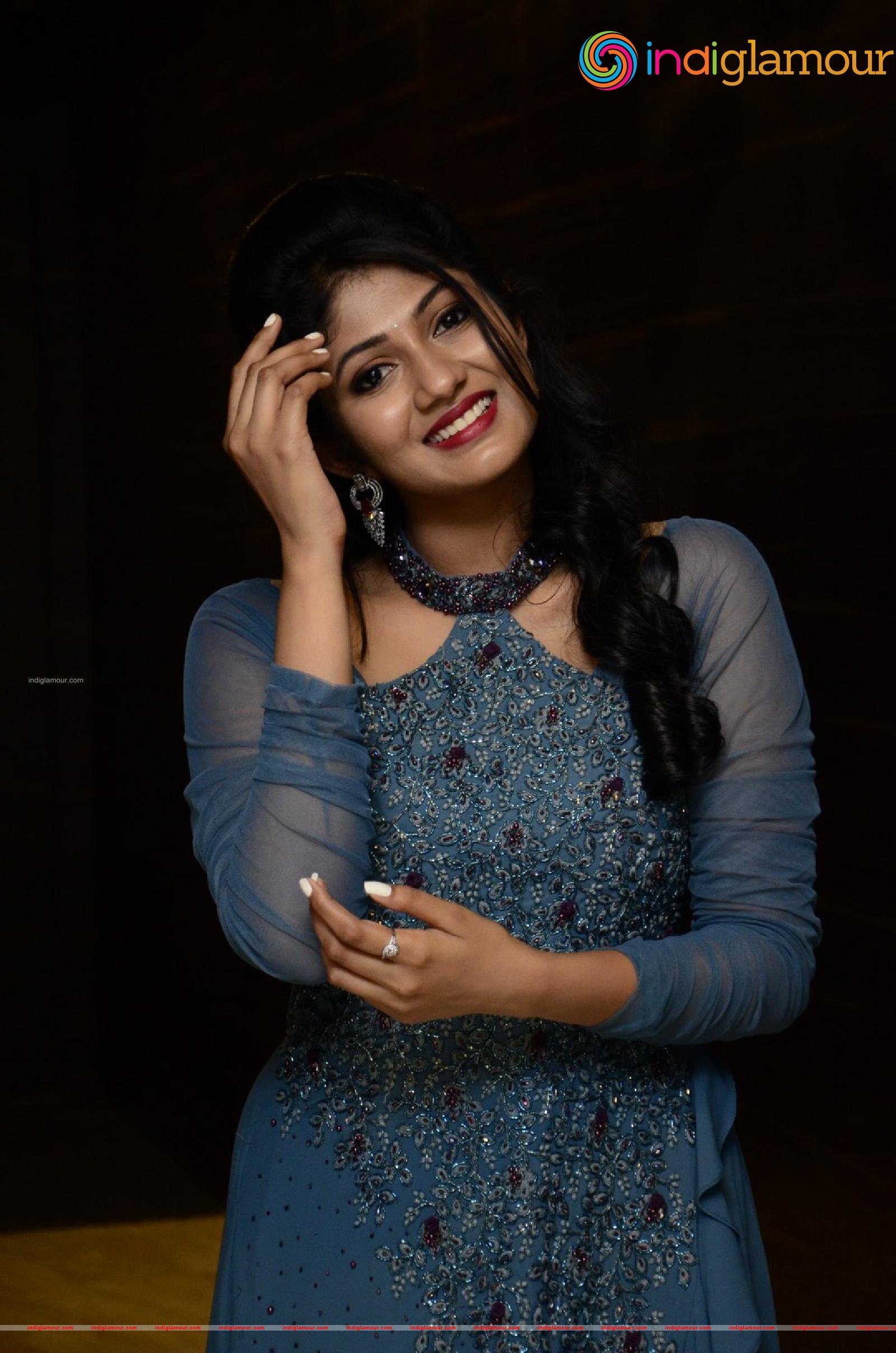 Drishya Raghunath Actress hd photo