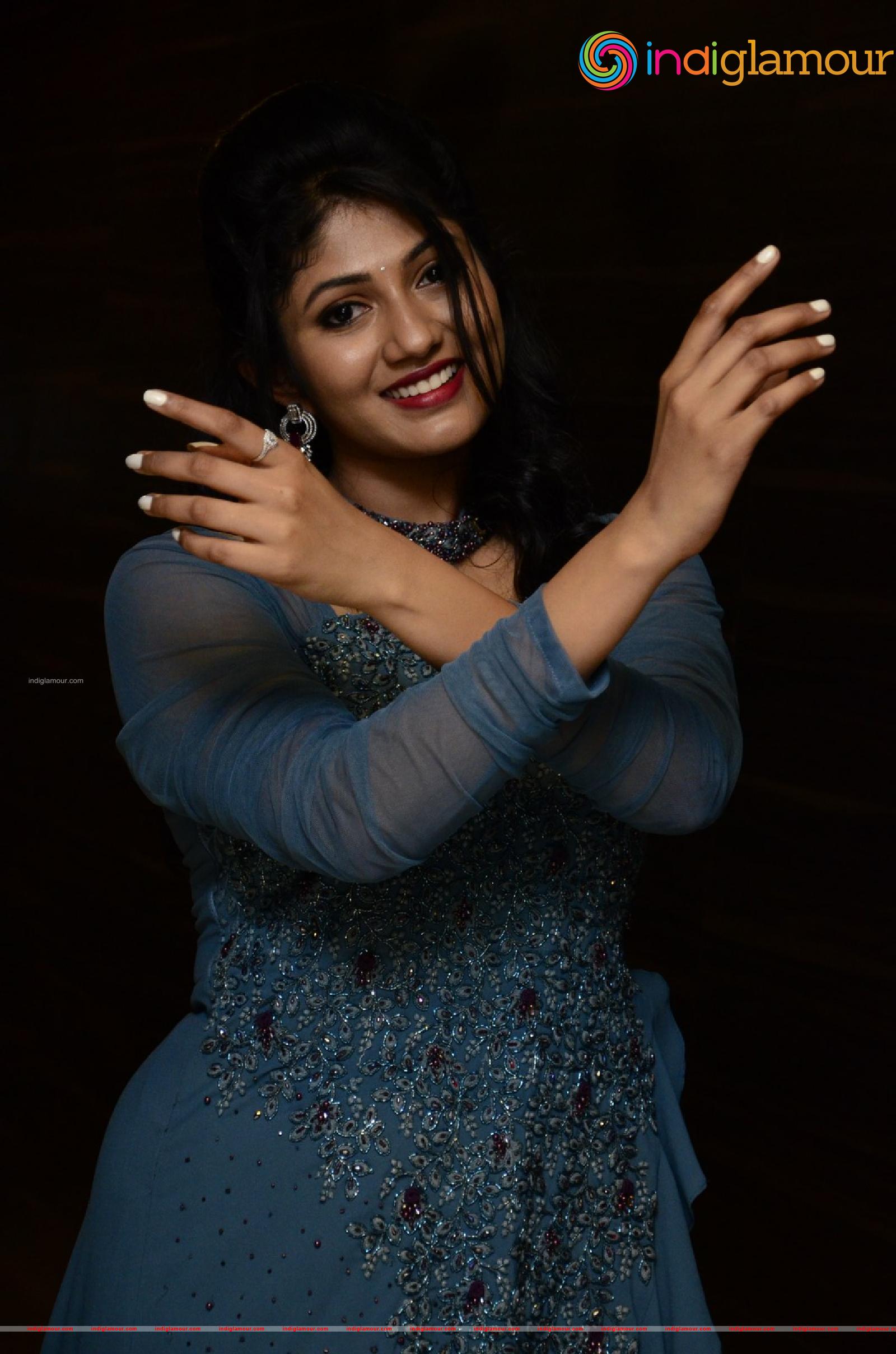 Drishya Raghunath Actress hd photo