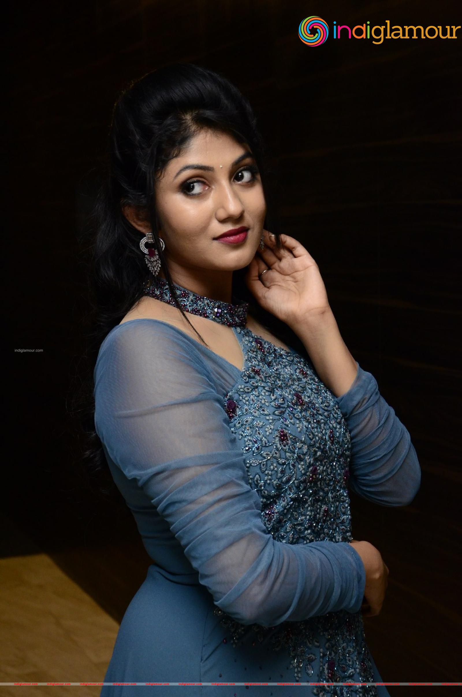 Drishya Raghunath Actress hd photo