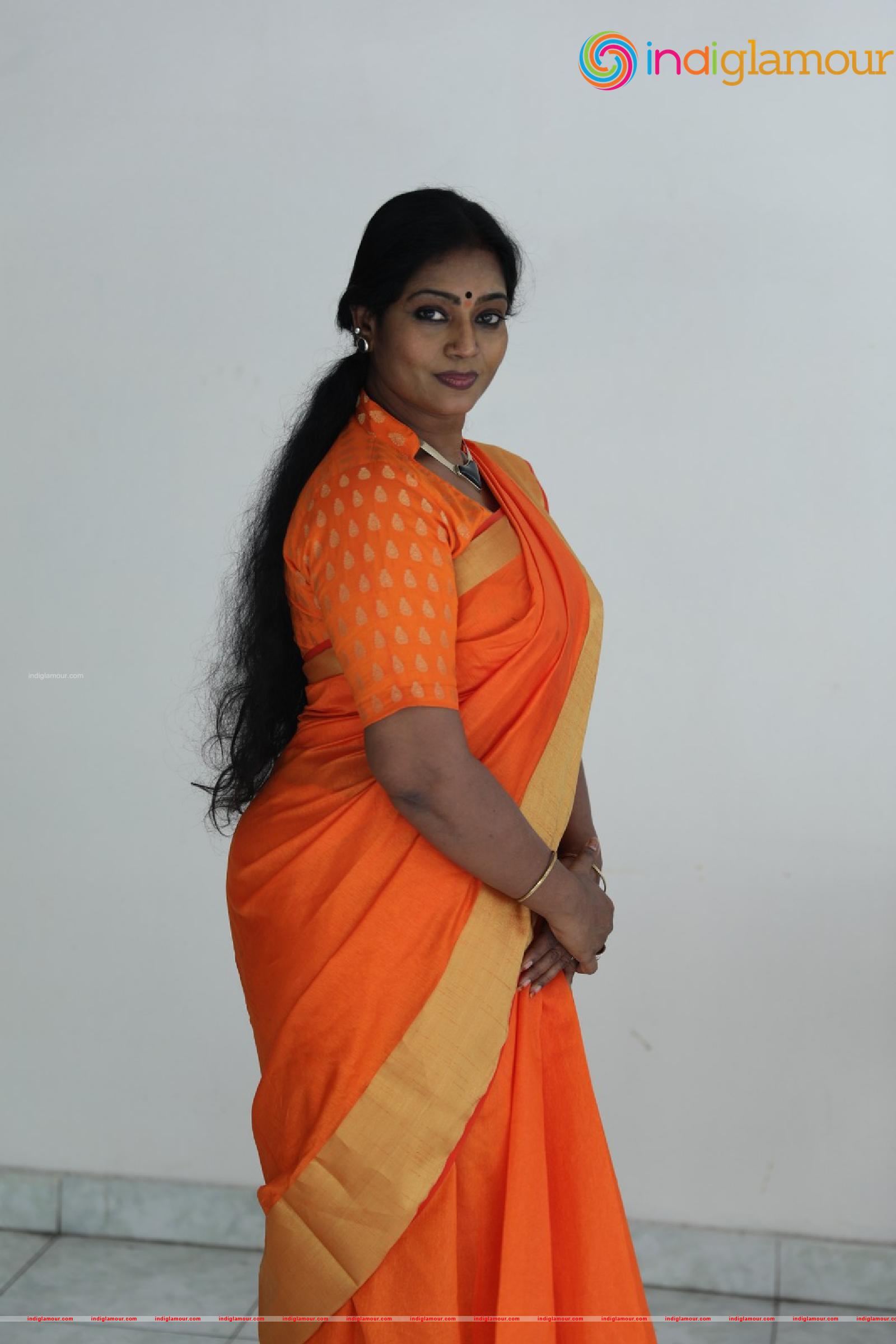jayavani-actress-photo-image-pics-and-stills-501429