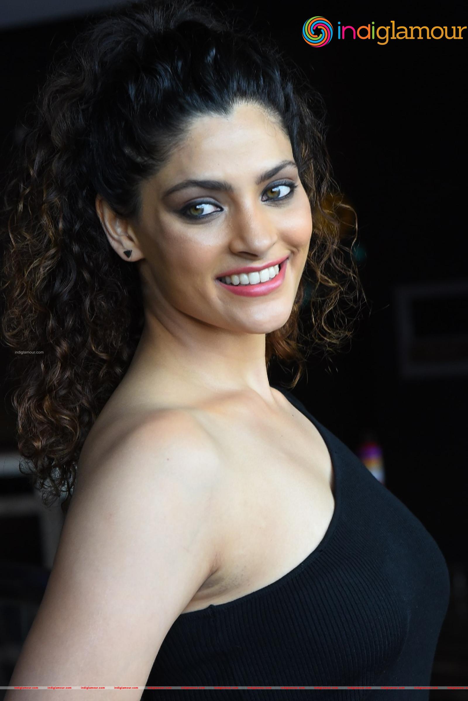 Saiyami Kher Actress hd photo