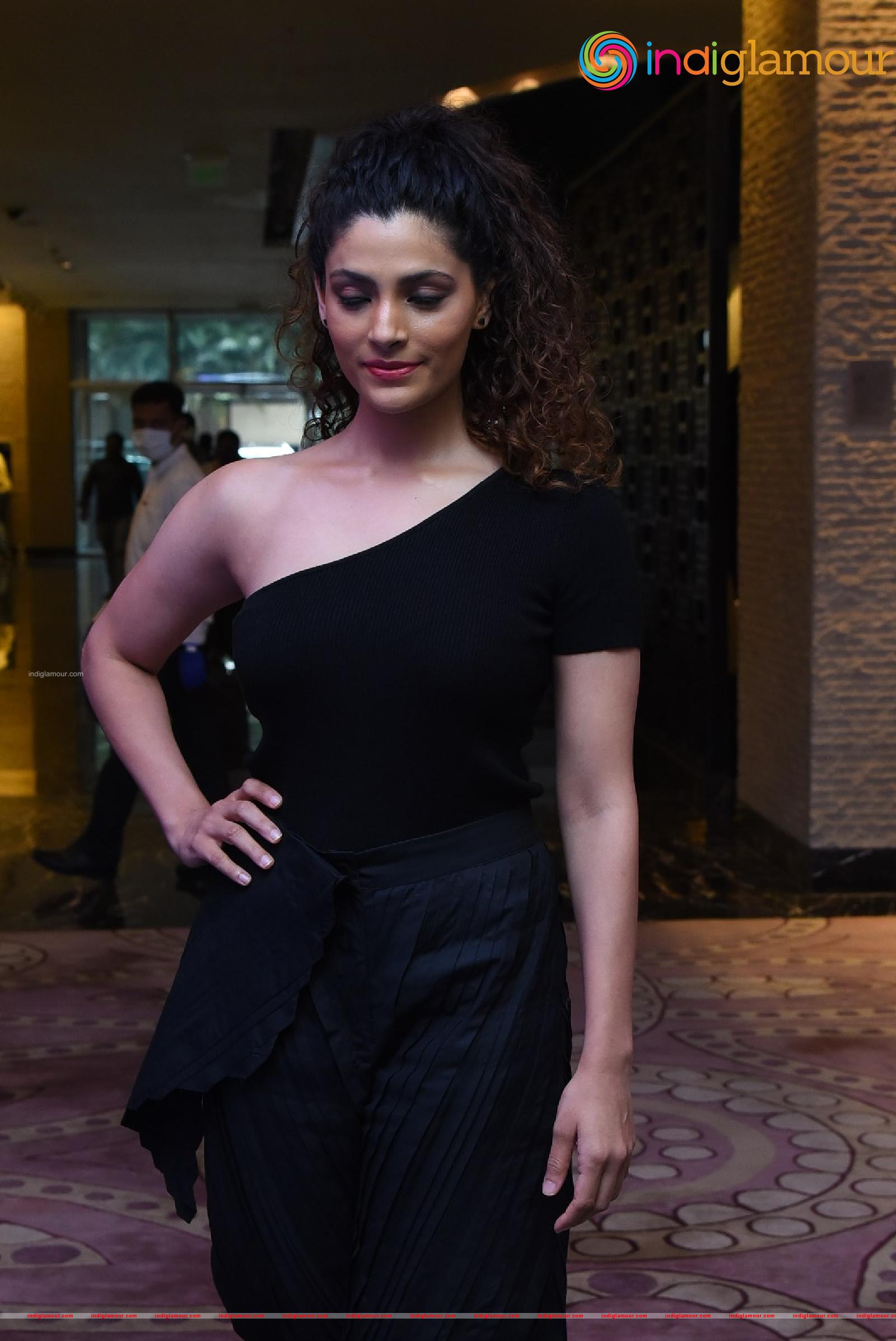 Saiyami Kher Actress hd photo