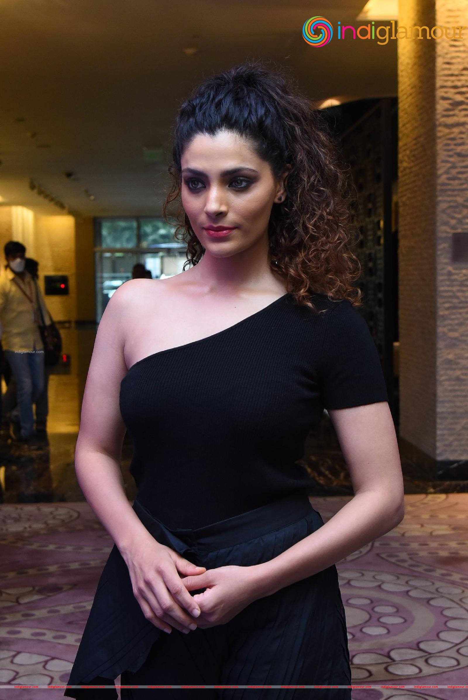 Saiyami Kher Actress hd photo