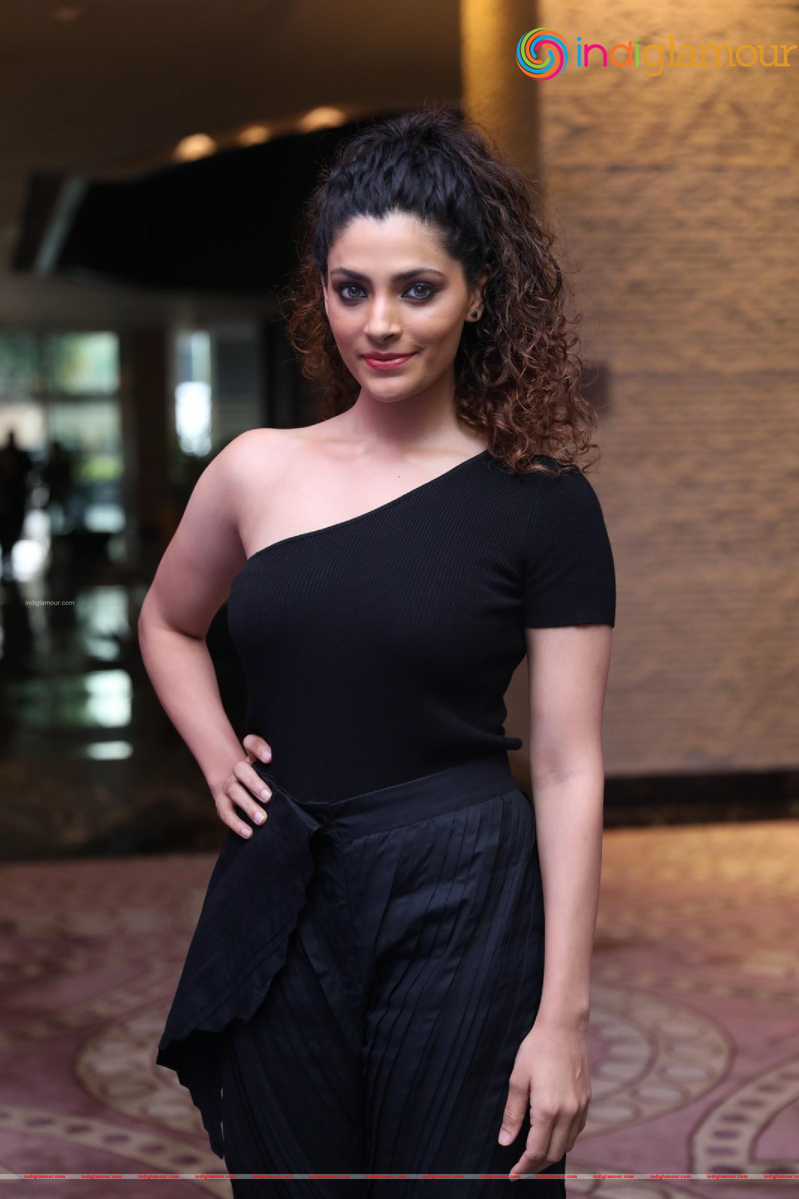 Saiyami Kher Actress hd photo