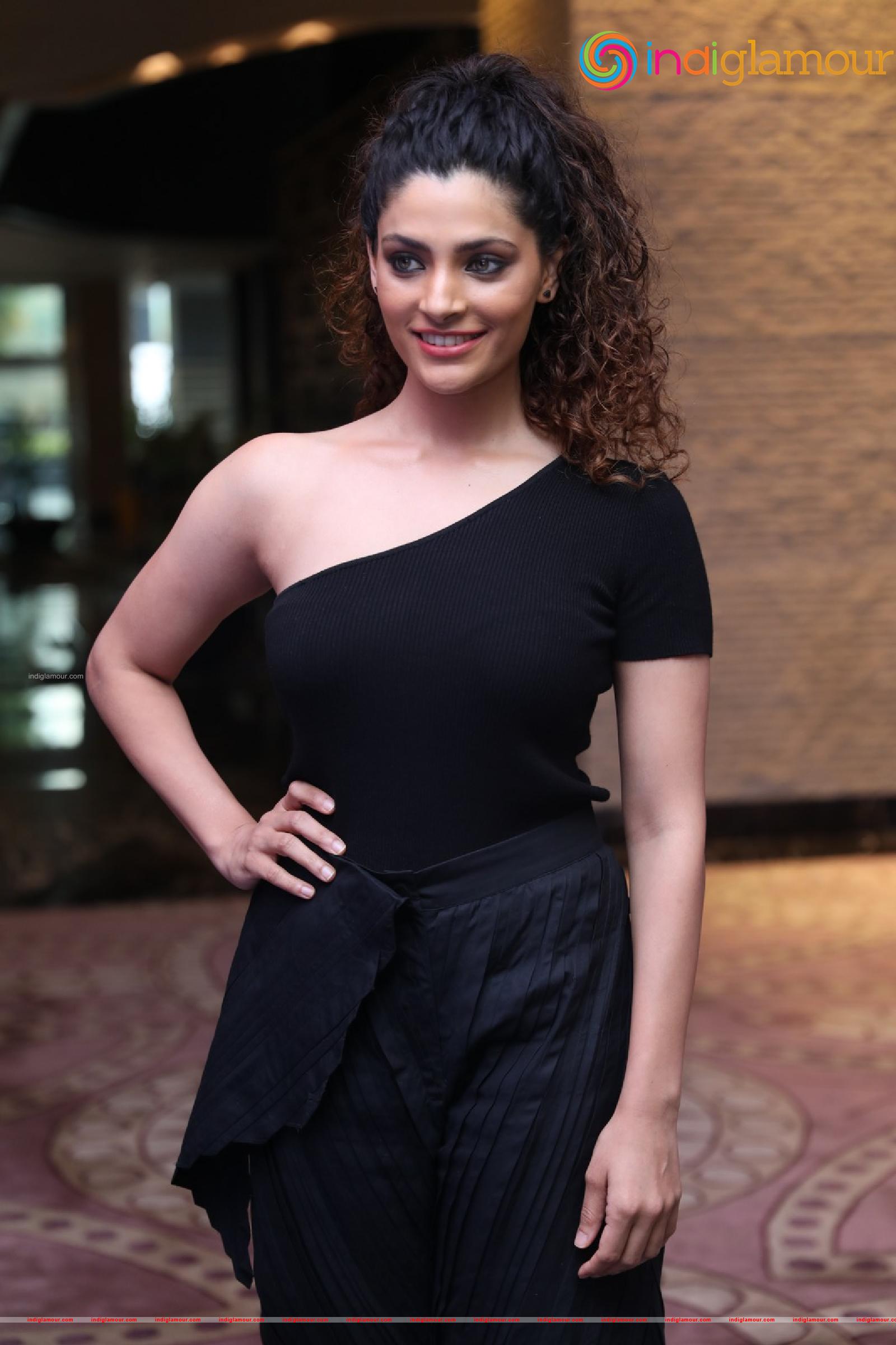 Saiyami Kher Actress hd photo