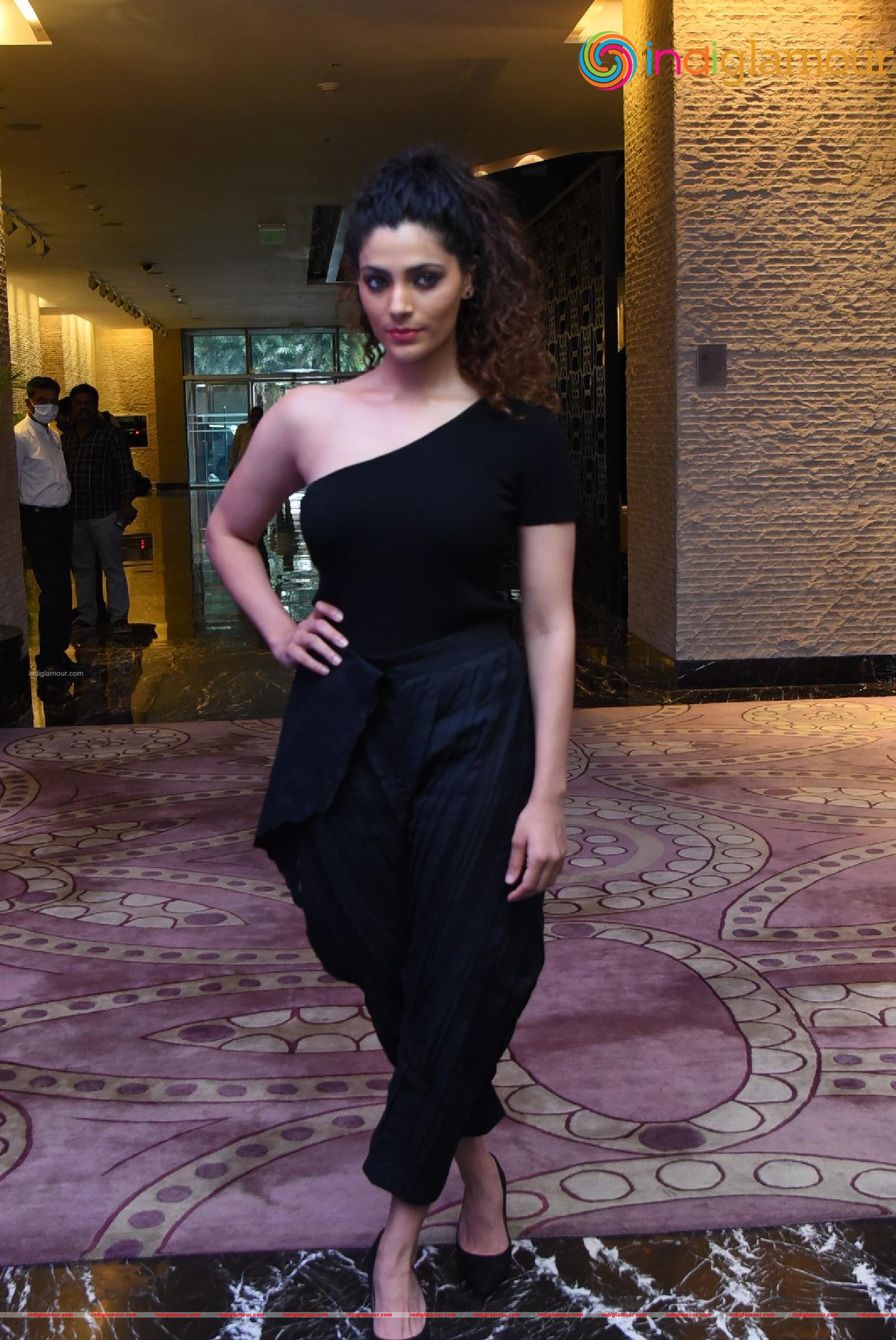Saiyami Kher Actress hd photo