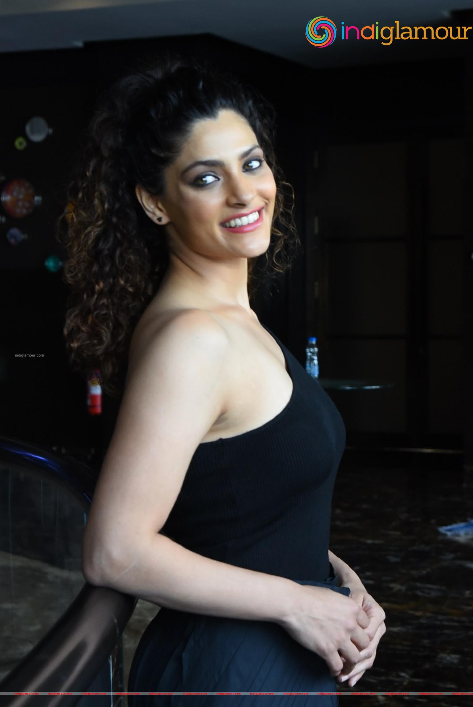 Saiyami Kher Actress hd photo