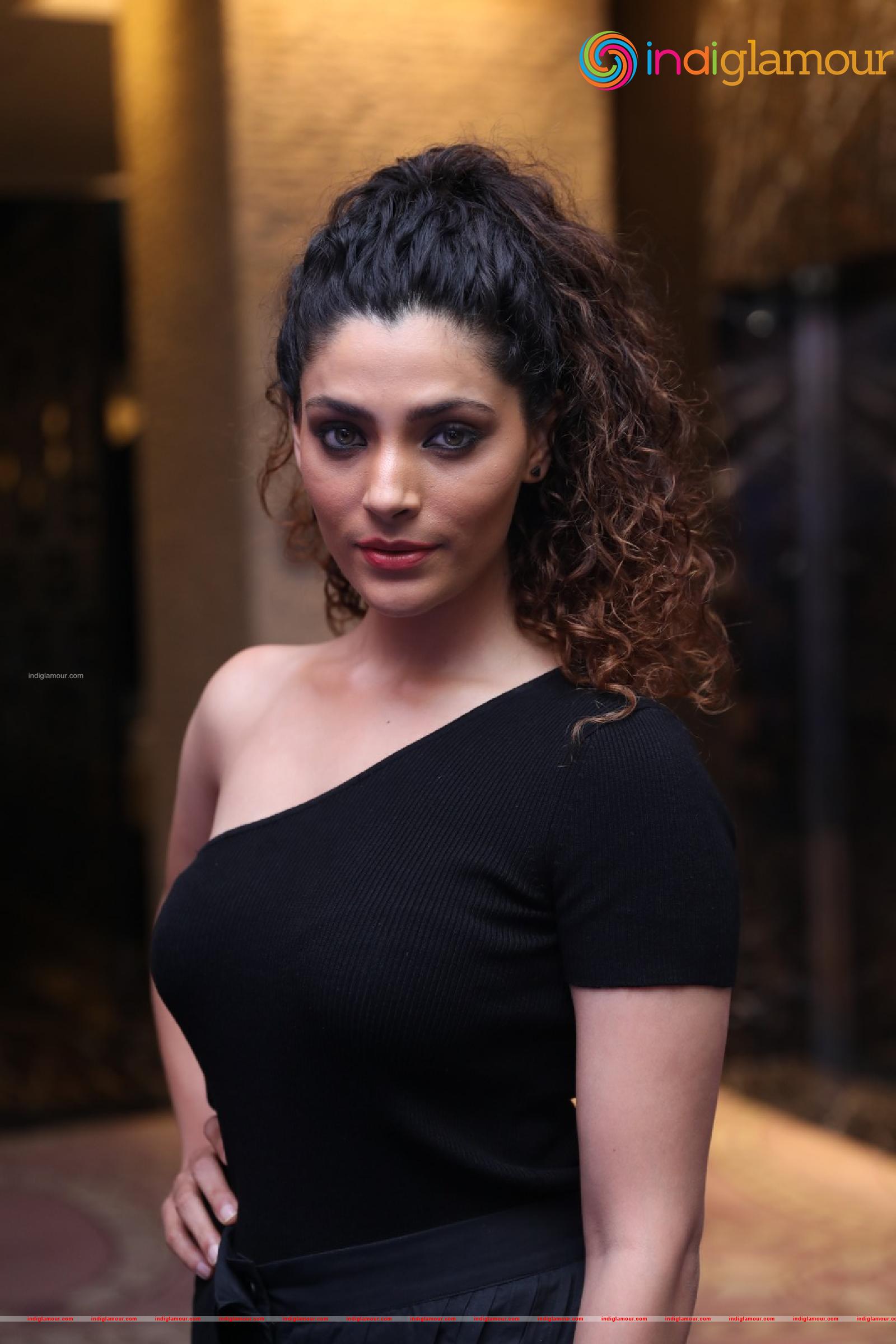 Saiyami Kher Actress hd photo