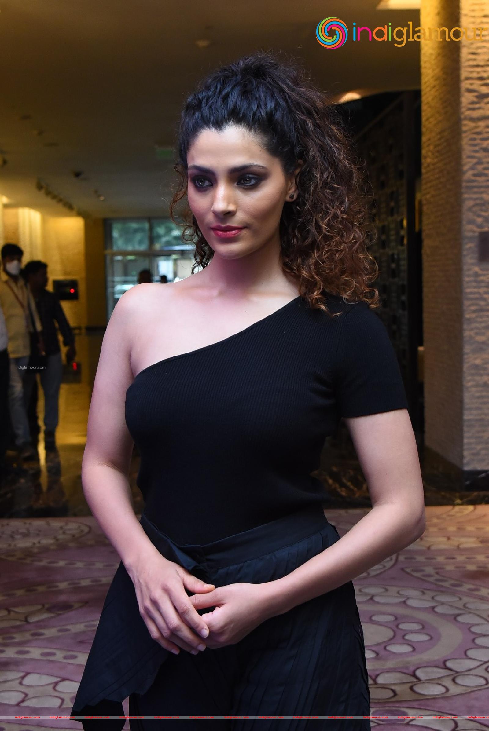Saiyami Kher Actress hd photo