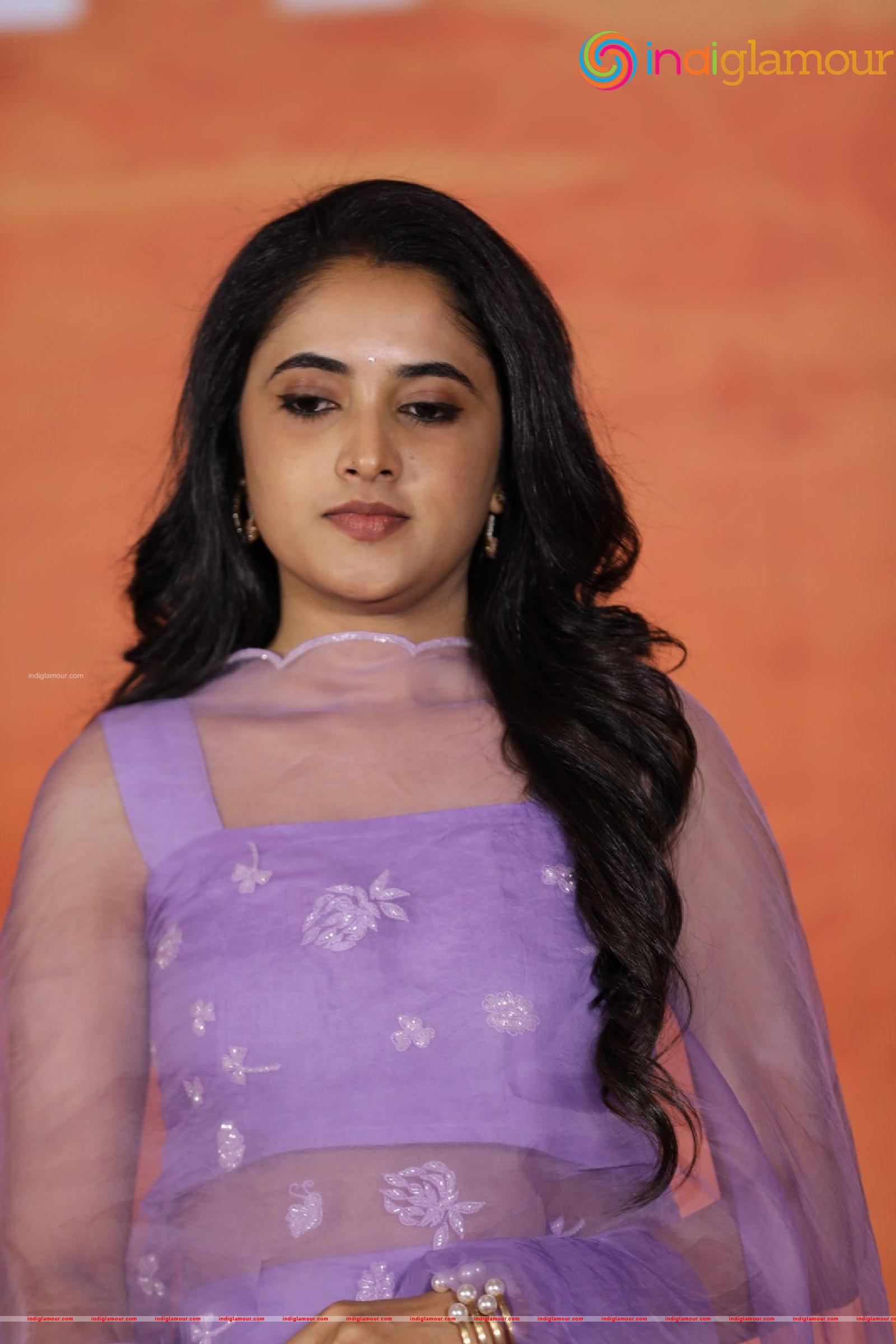 Priyanka Arul Mohan Actress hd photo
