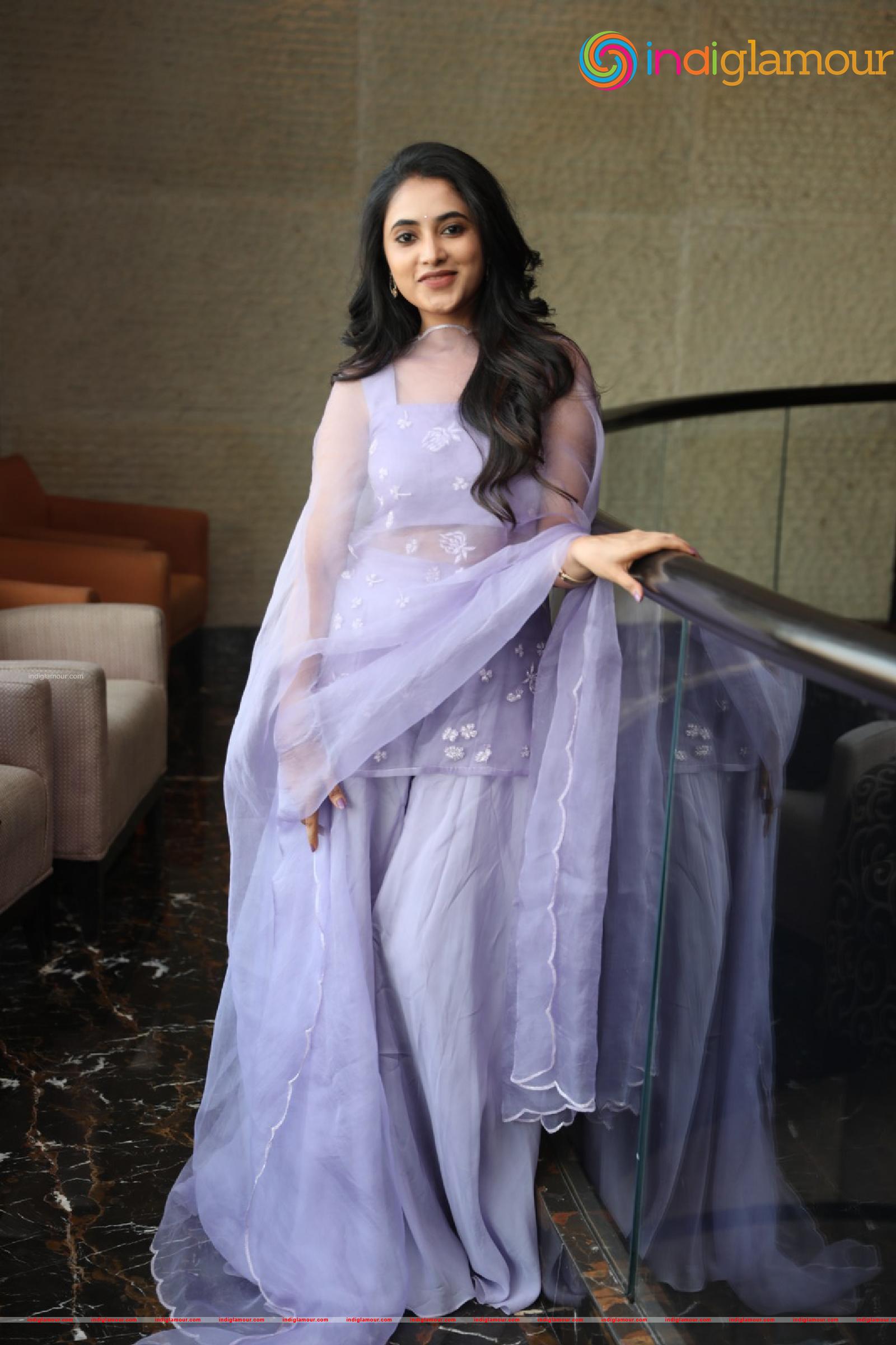 Priyanka Arul Mohan Actress hd photo