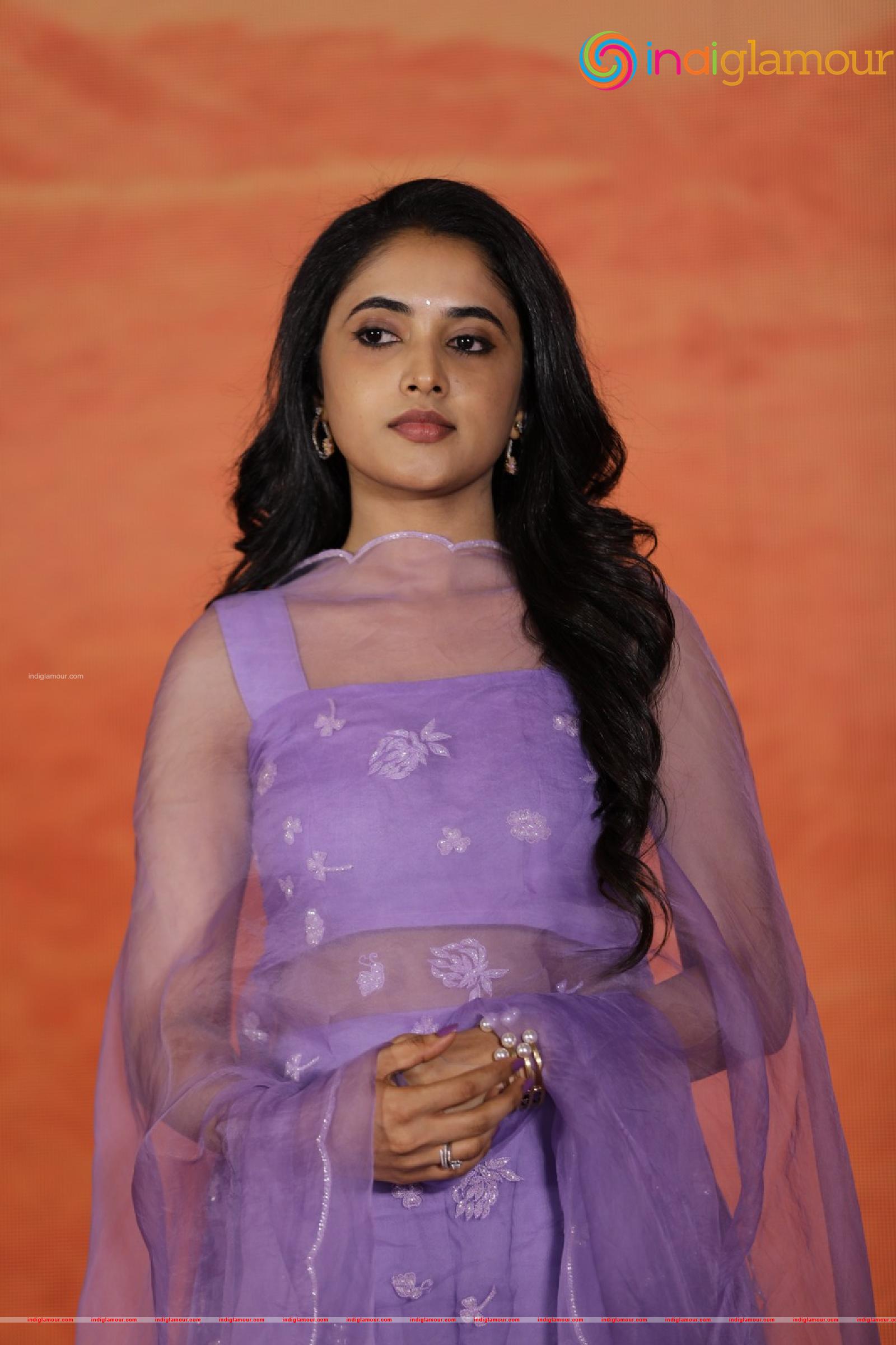 Priyanka Arul Mohan Actress hd photo
