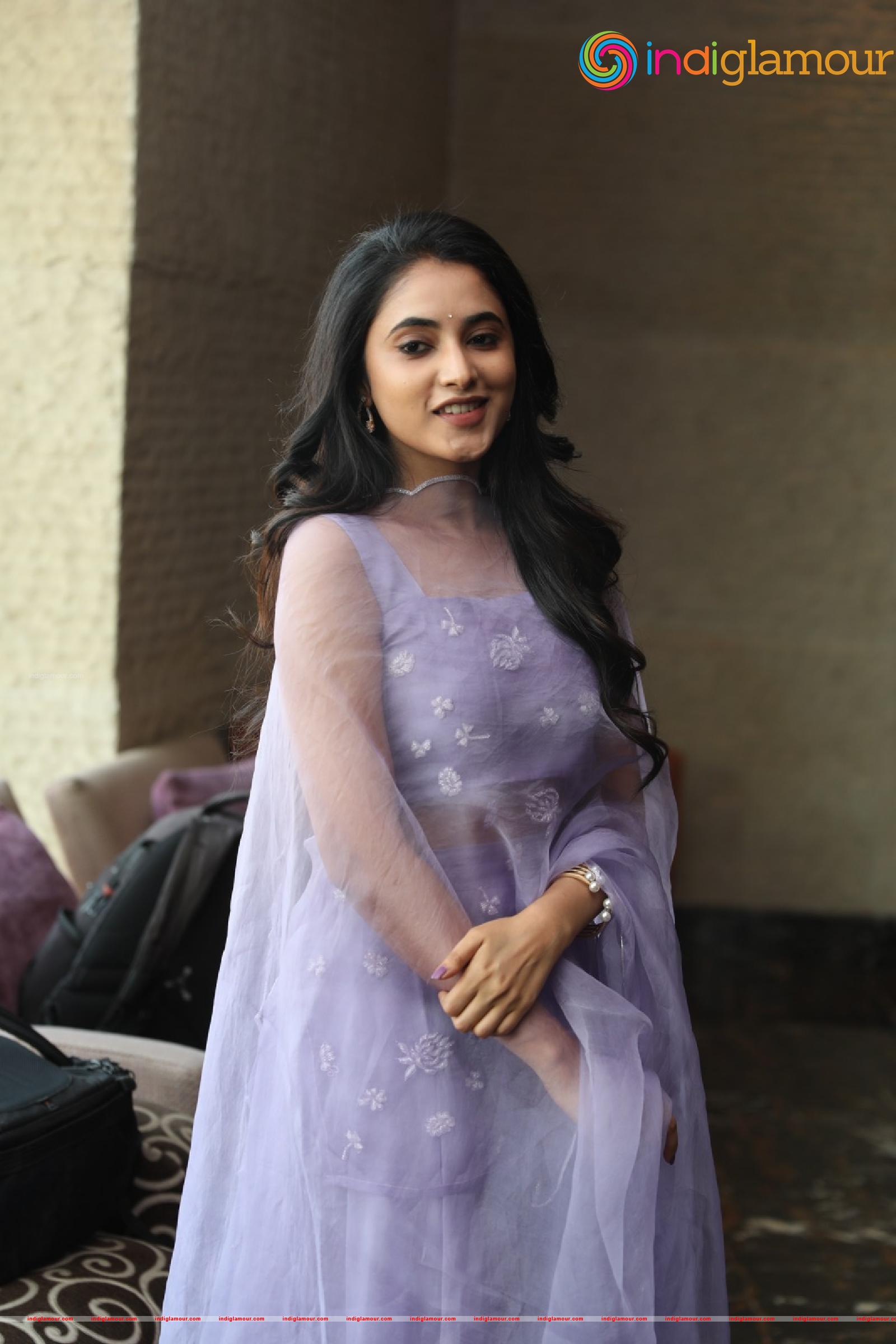 Priyanka Arul Mohan Actress hd photo