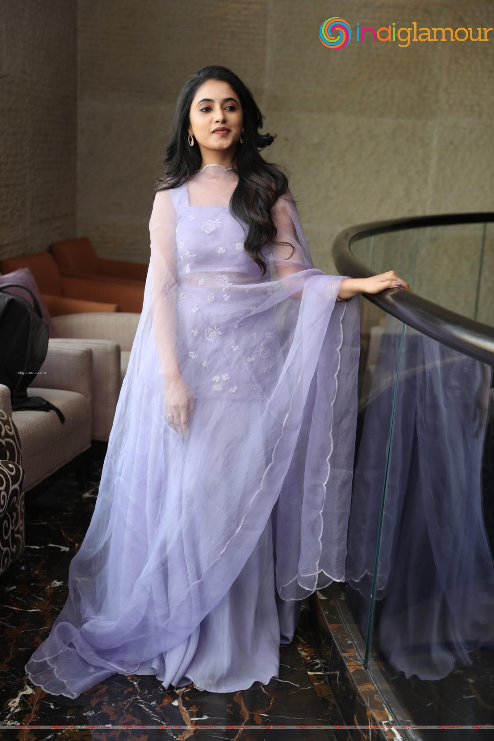 Priyanka Arul Mohan Actress hd photo
