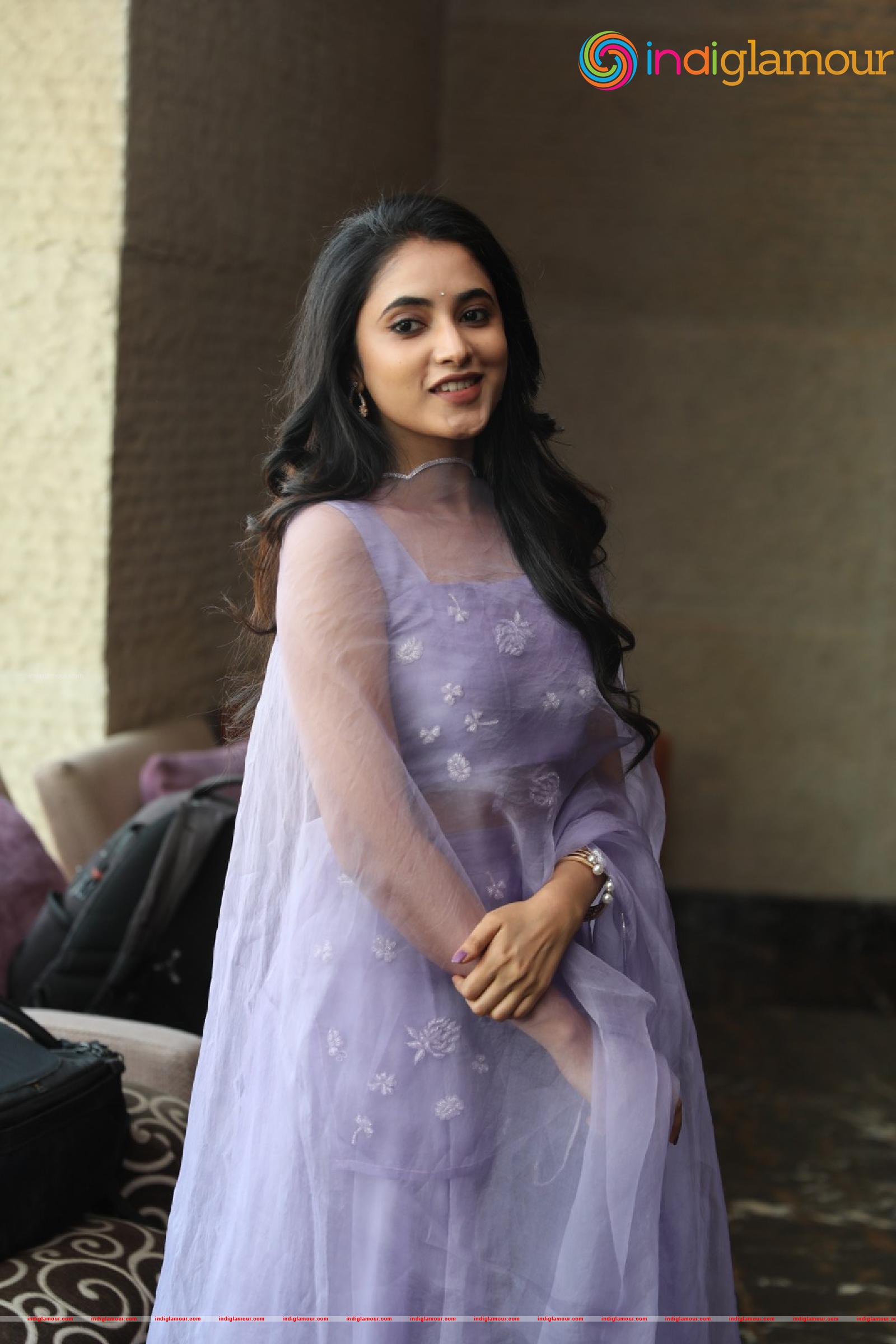 Priyanka Arul Mohan Actress hd photo