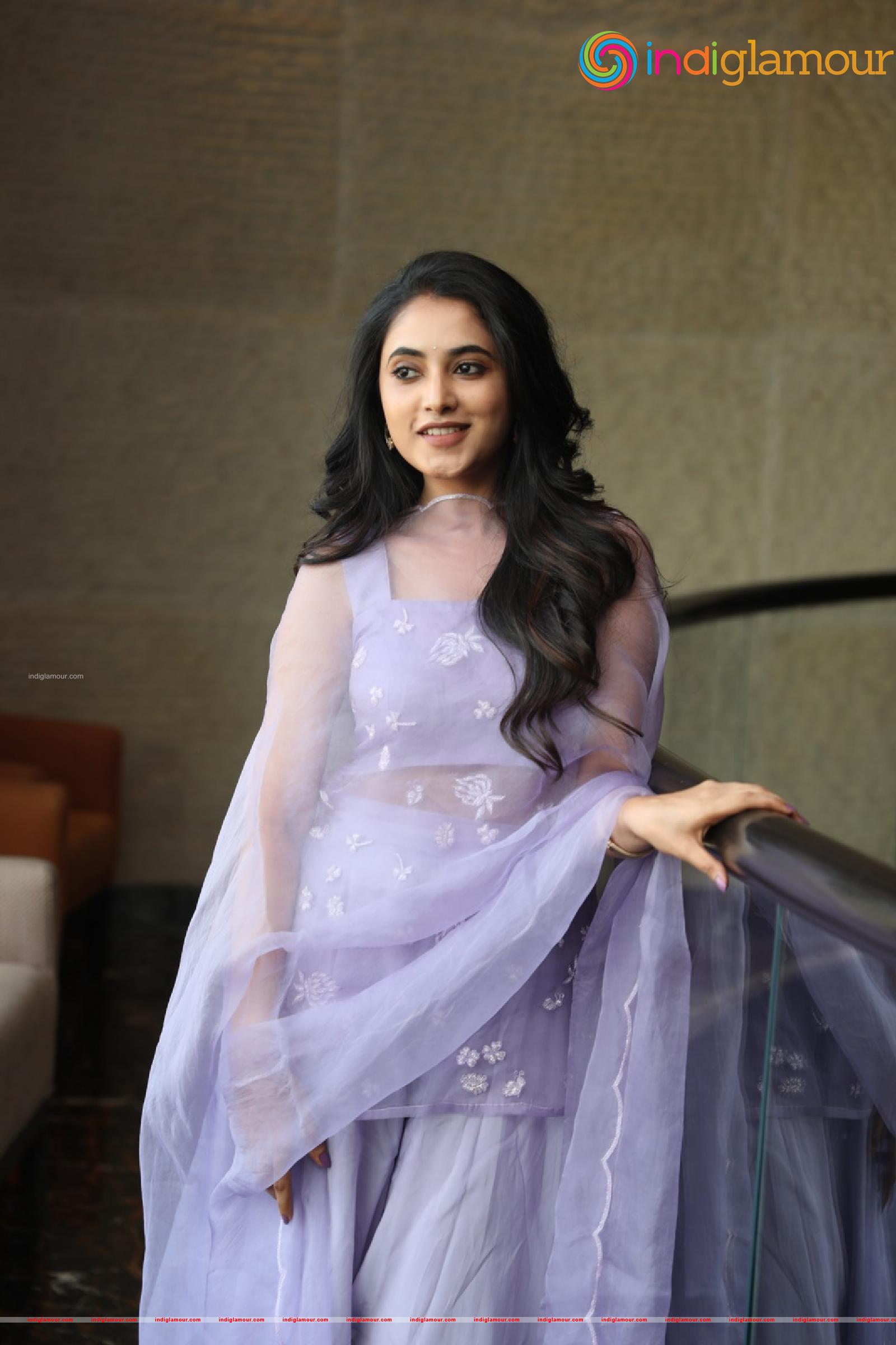 Priyanka Arul Mohan Actress hd photo