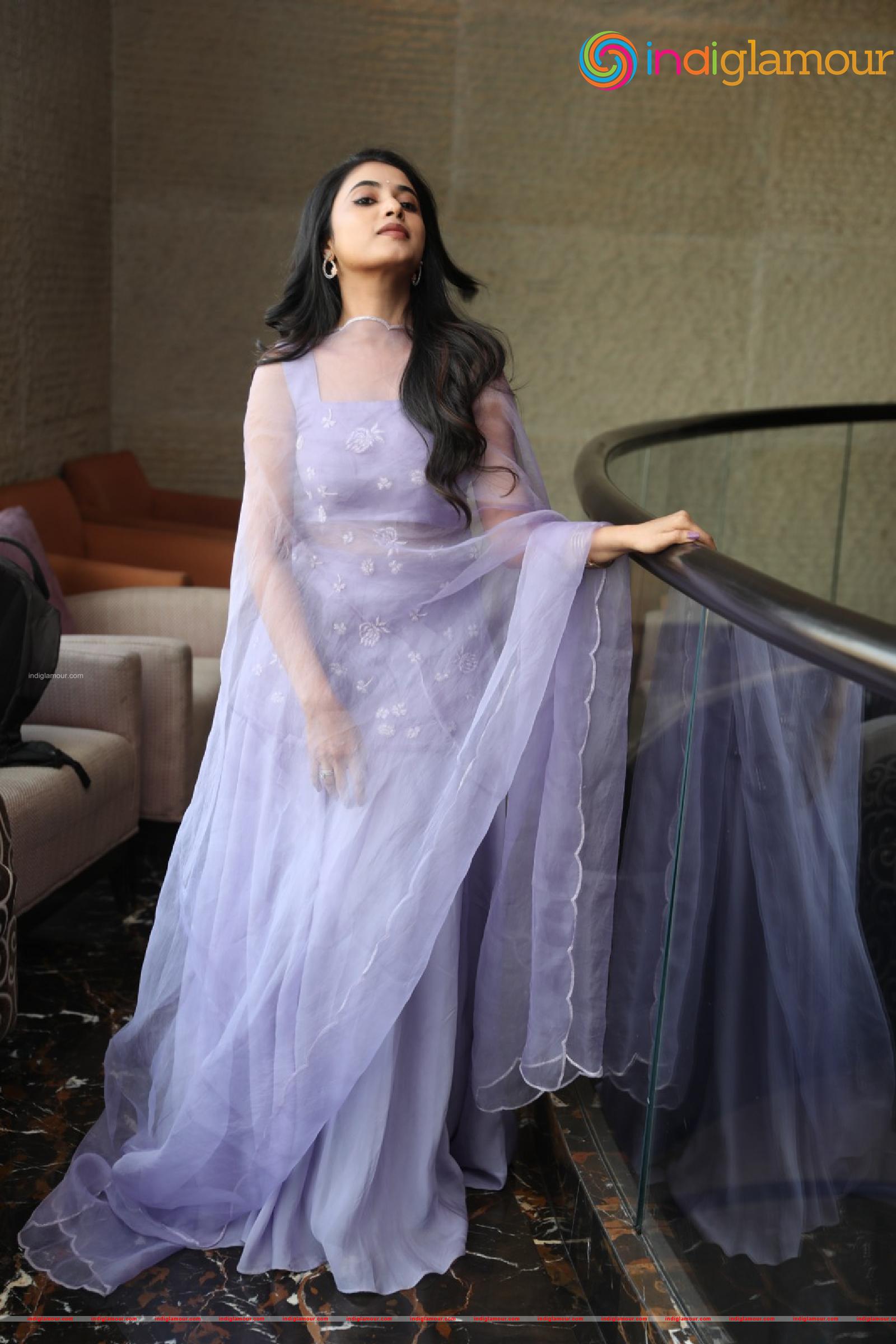 Priyanka Arul Mohan Actress hd photo