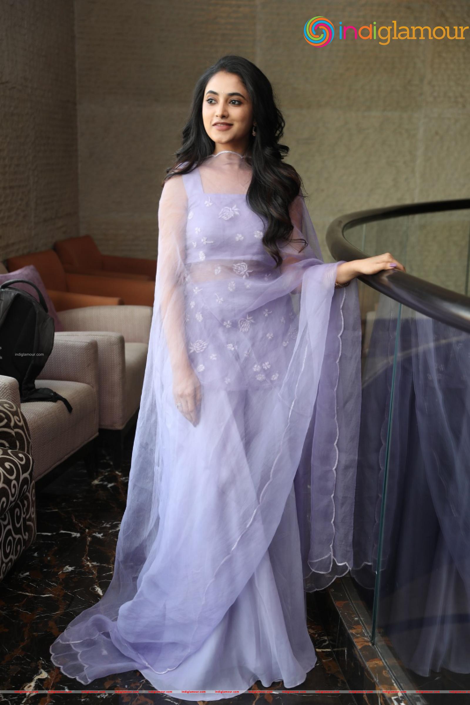 Priyanka Arul Mohan Actress hd photo