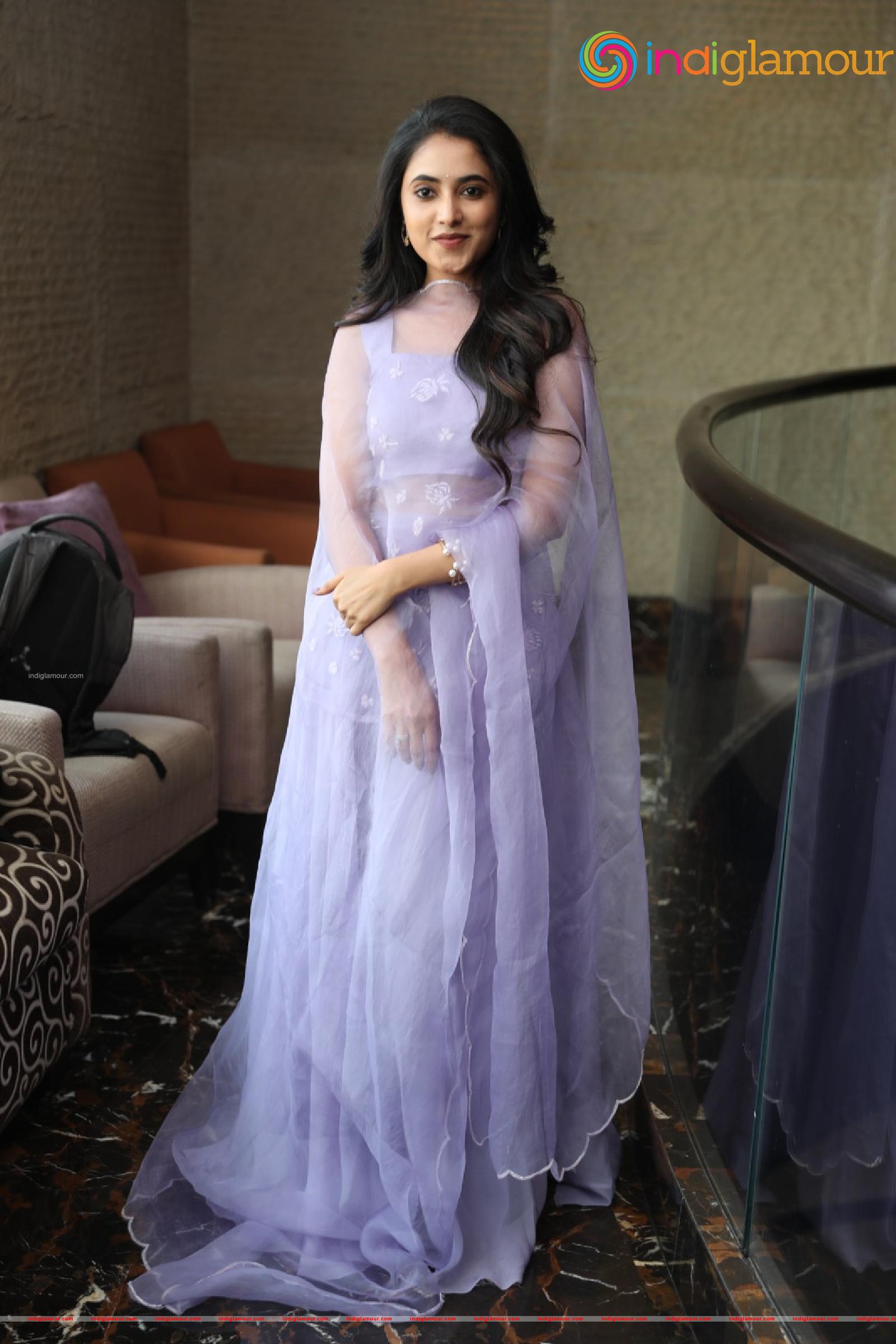 Priyanka Arul Mohan Actress hd photo
