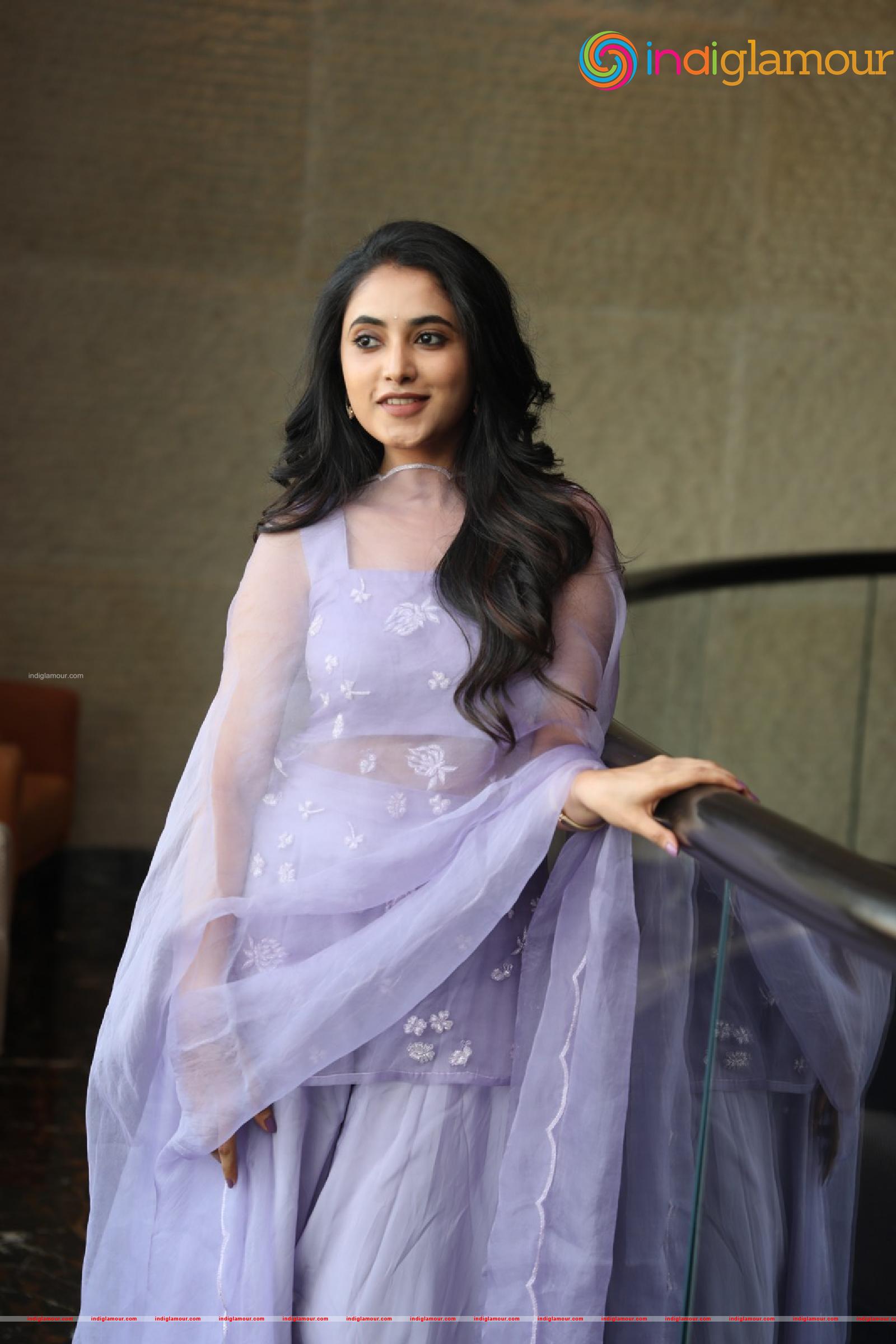 Priyanka Arul Mohan Actress hd photo