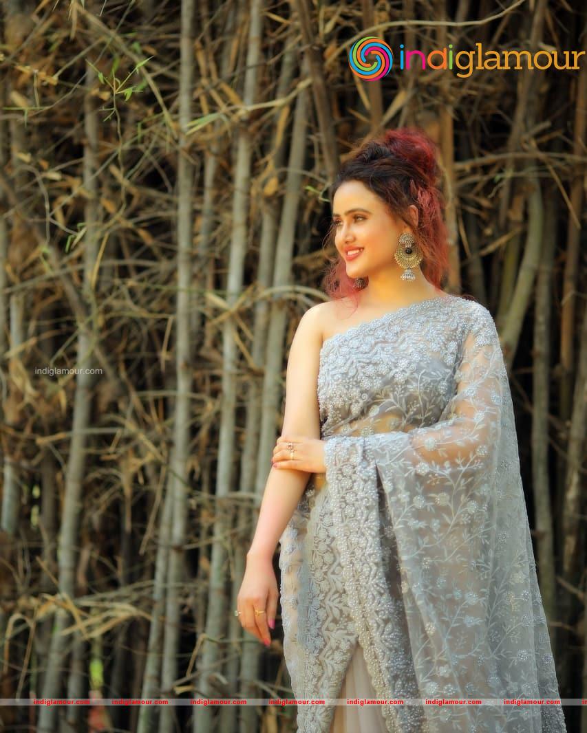 Sony Charishta Actress hd photo