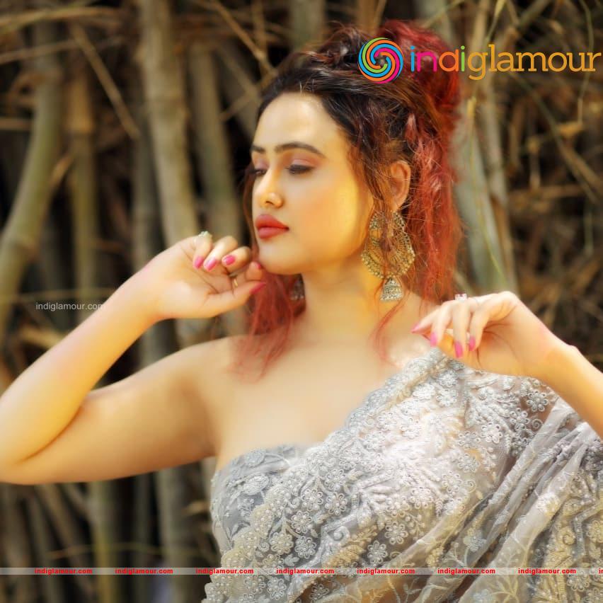 Sony Charishta Actress hd photo
