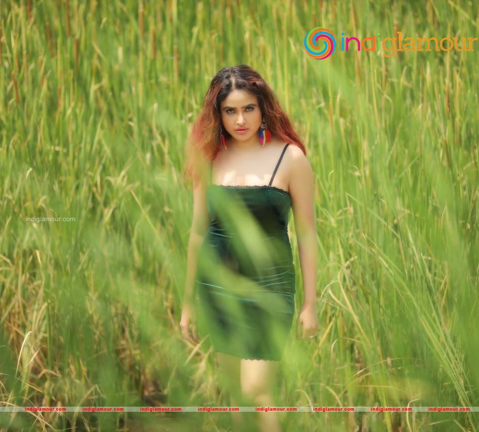 Sony Charishta Actress hd photo